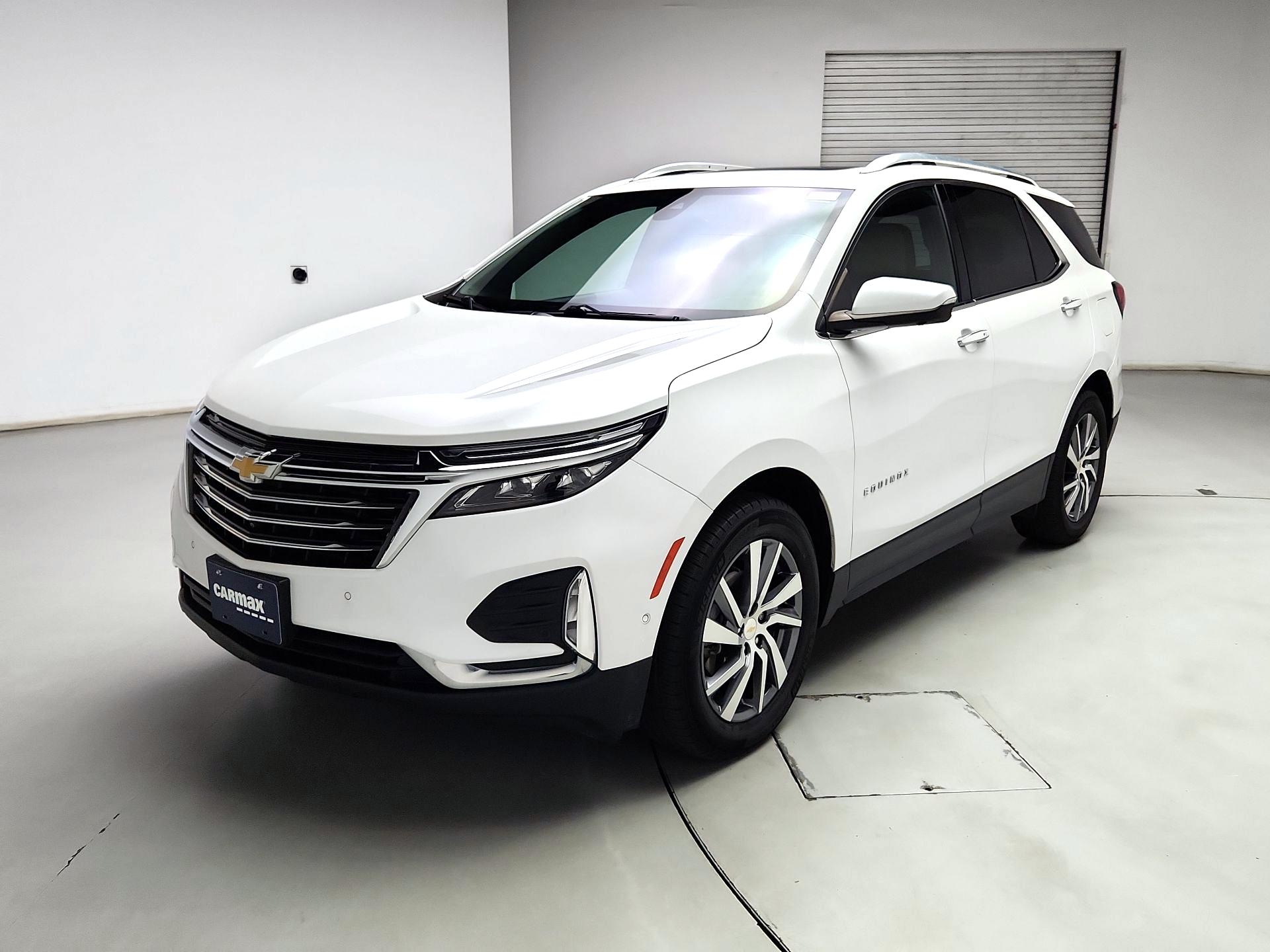 Thumbnail: 2022 Chevrolet Equinox - 3