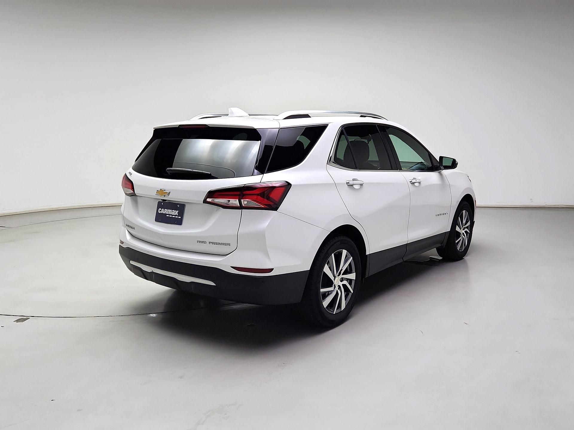 Thumbnail: 2022 Chevrolet Equinox - 5