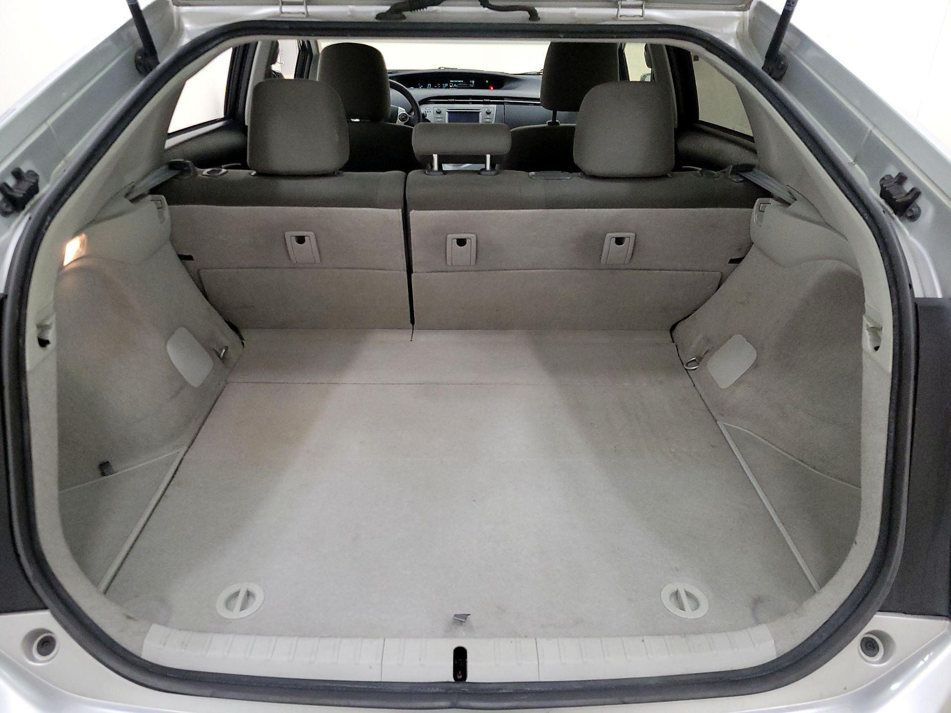 Thumbnail: 2015 Toyota Prius - 20