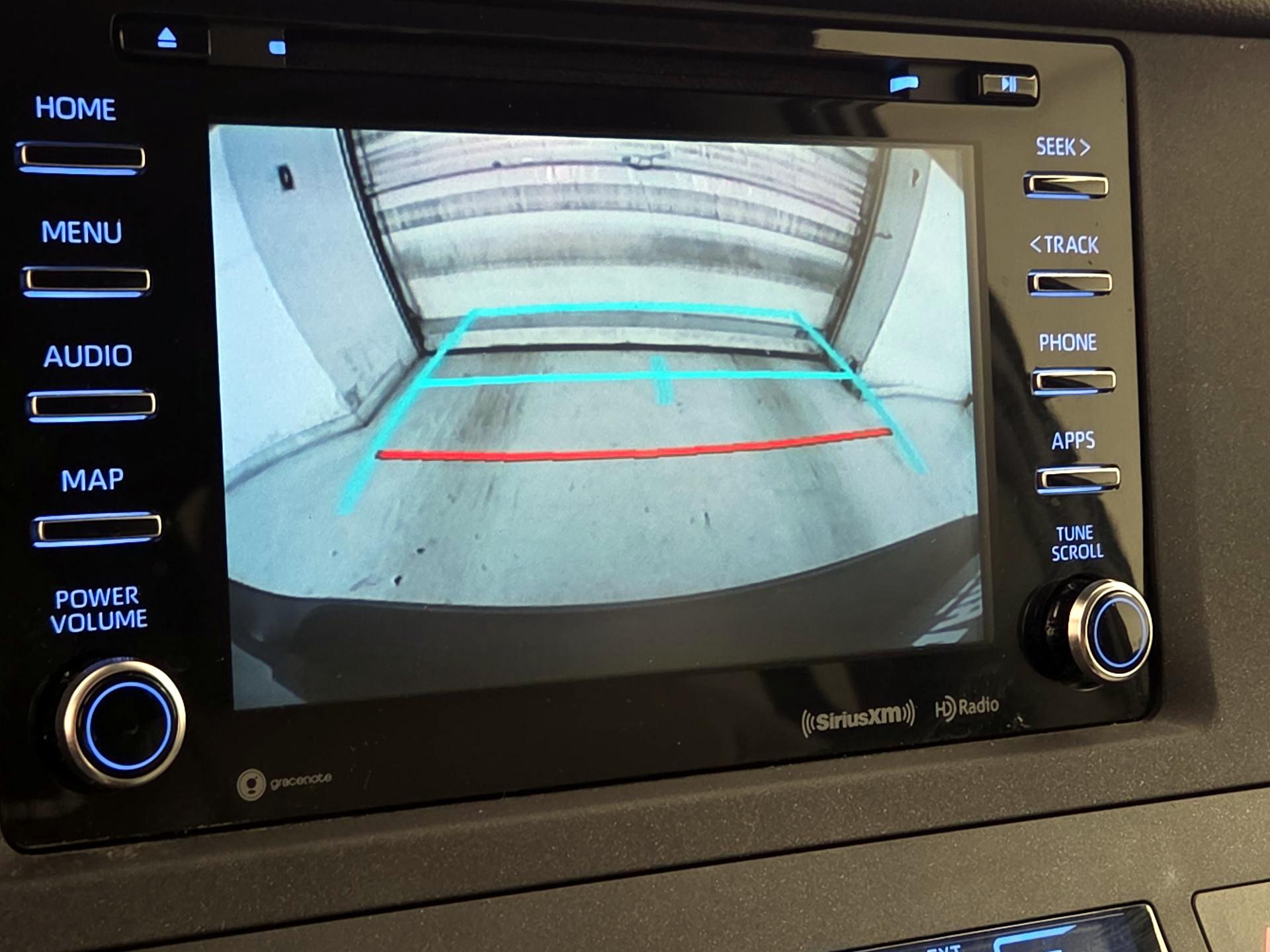 Thumbnail: 2019 Toyota Sienna - 15