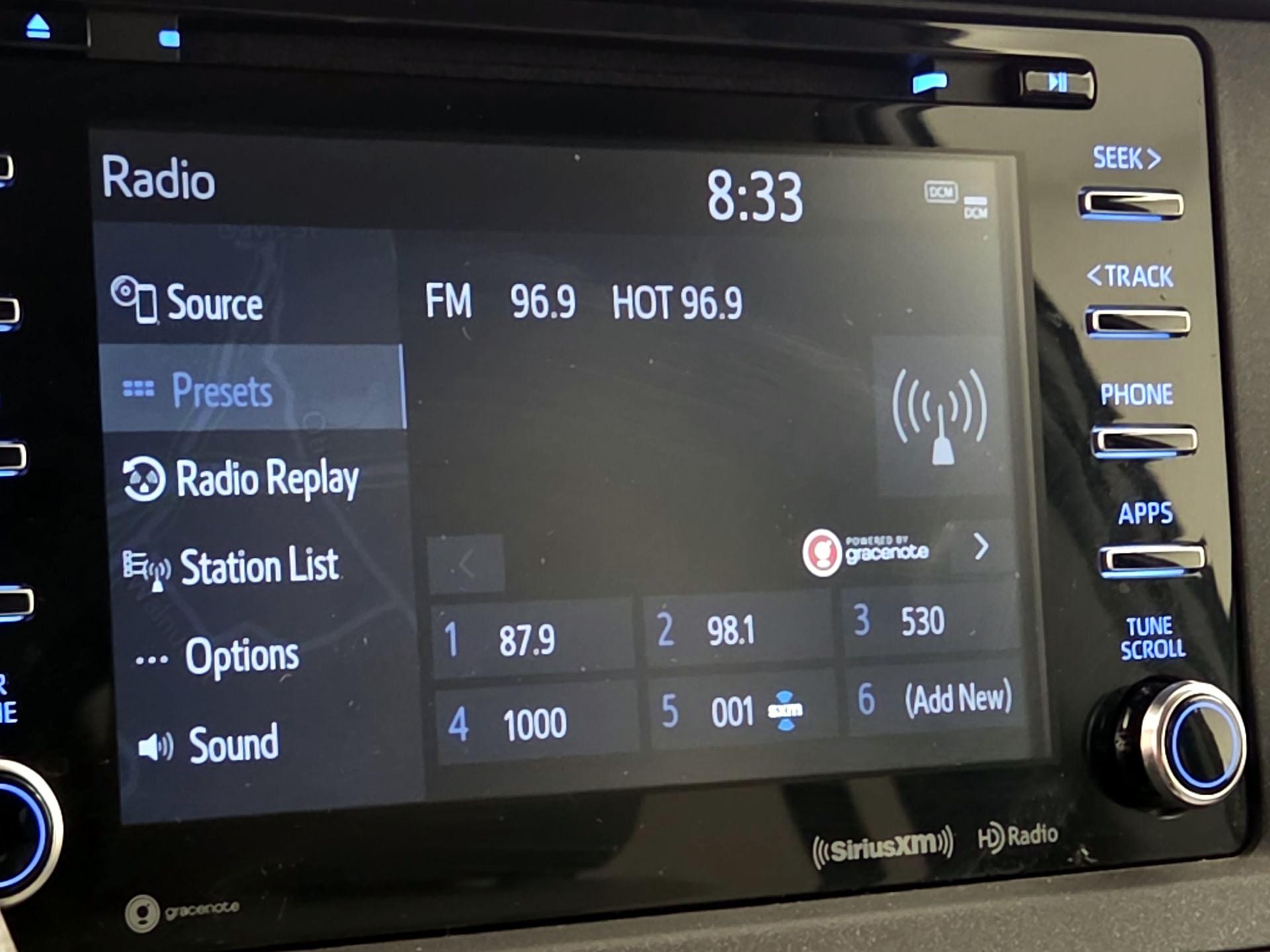 Thumbnail: 2019 Toyota Sienna - 16