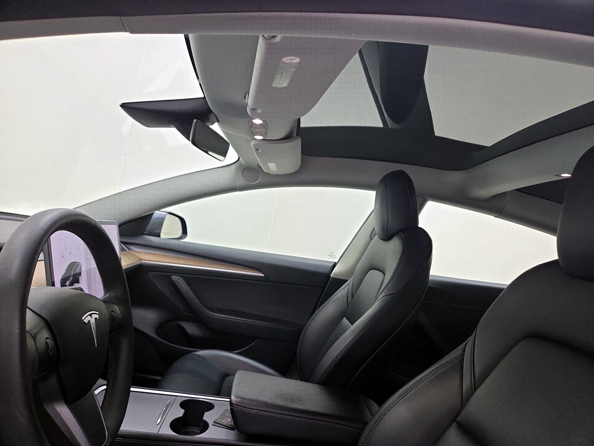 Thumbnail: 2022 Tesla Model 3 - 18