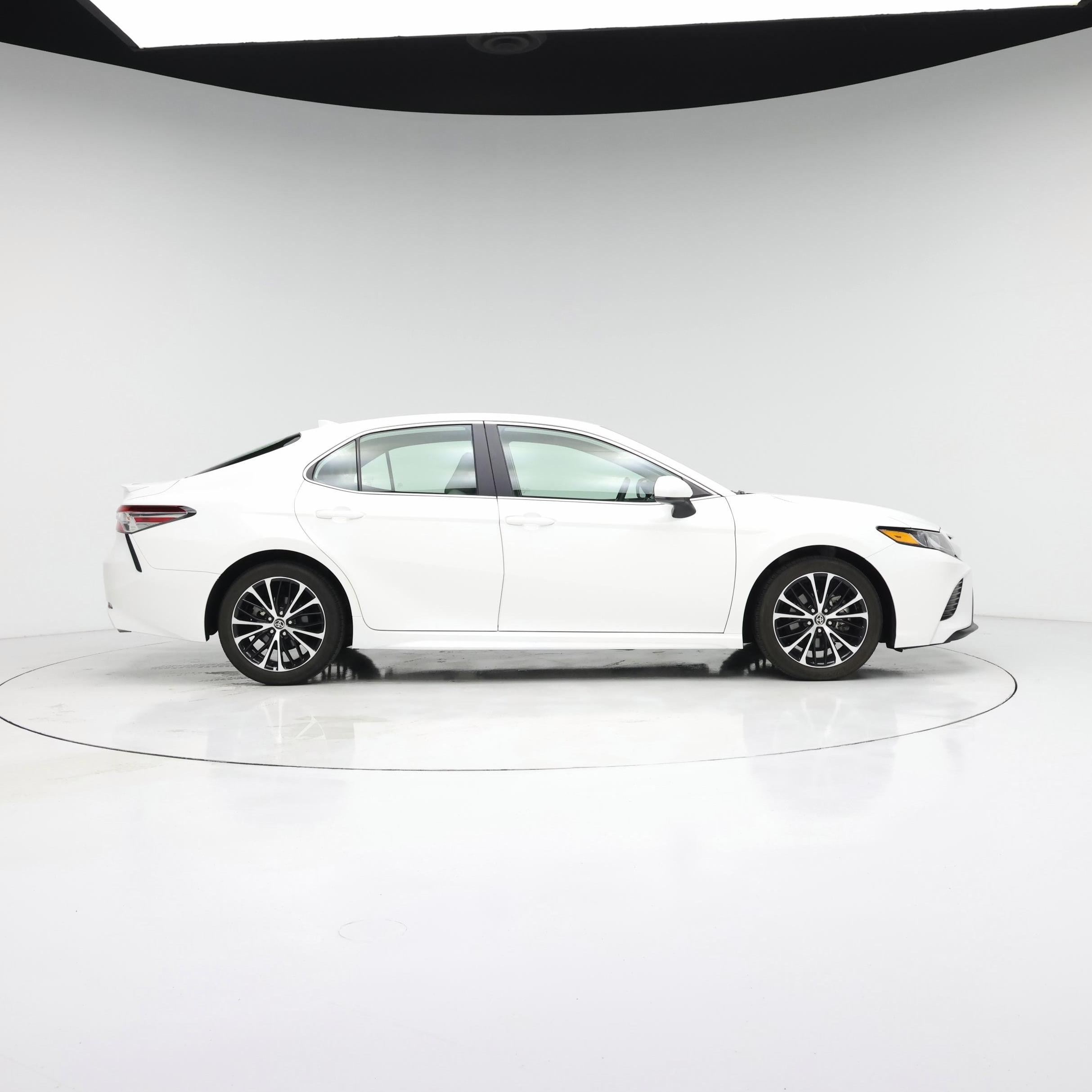 Thumbnail: 2020 Toyota Camry - 7