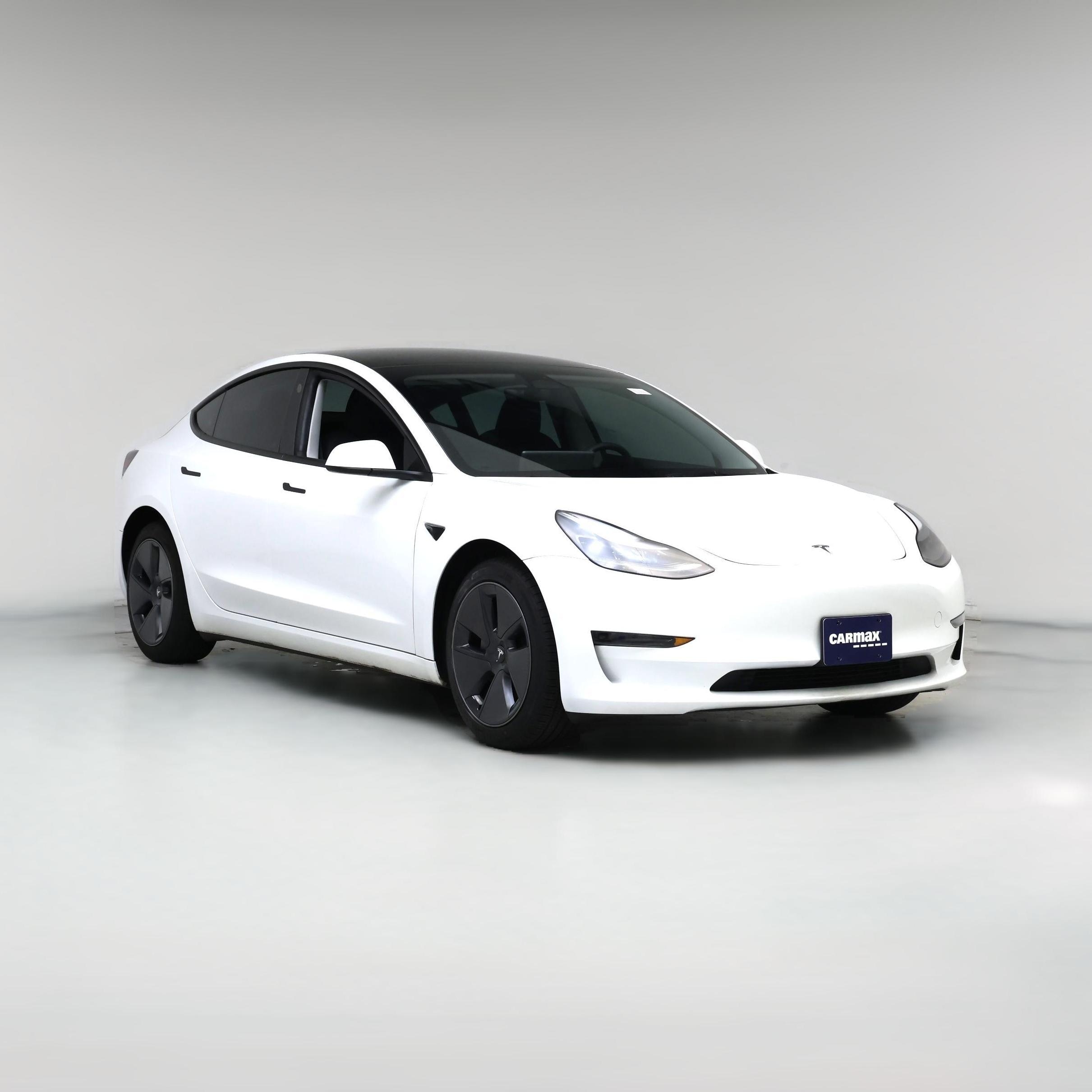 Thumbnail: 2023 Tesla Model 3 - 1