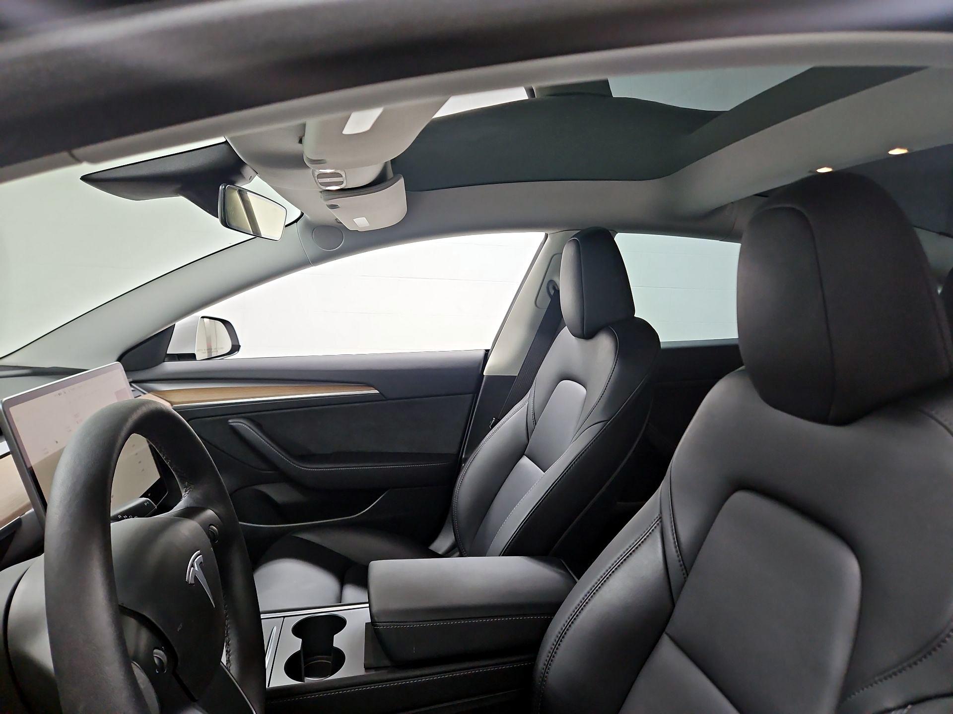 Thumbnail: 2023 Tesla Model 3 - 20