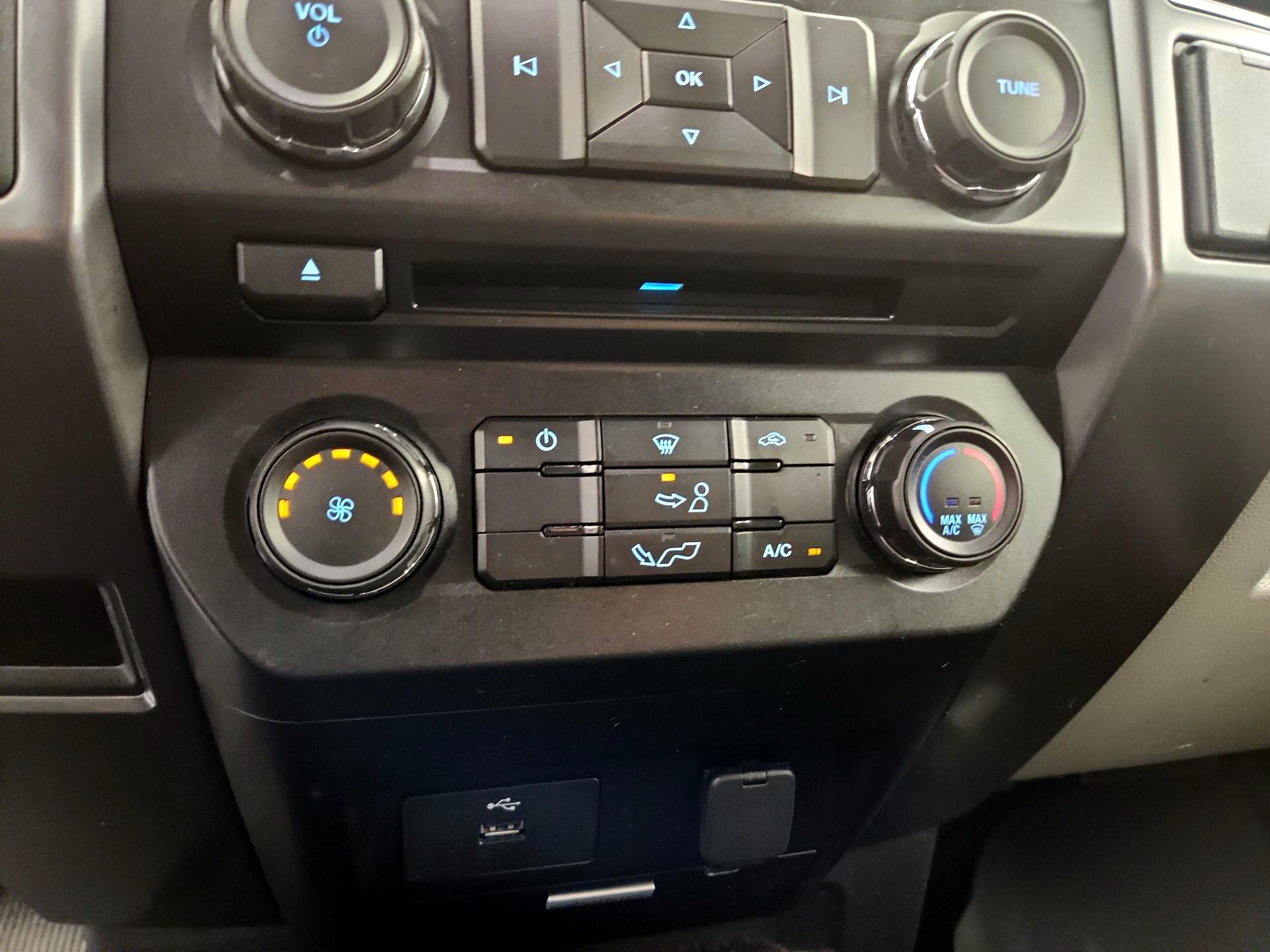 Thumbnail: 2018 Ford F-150 - 15