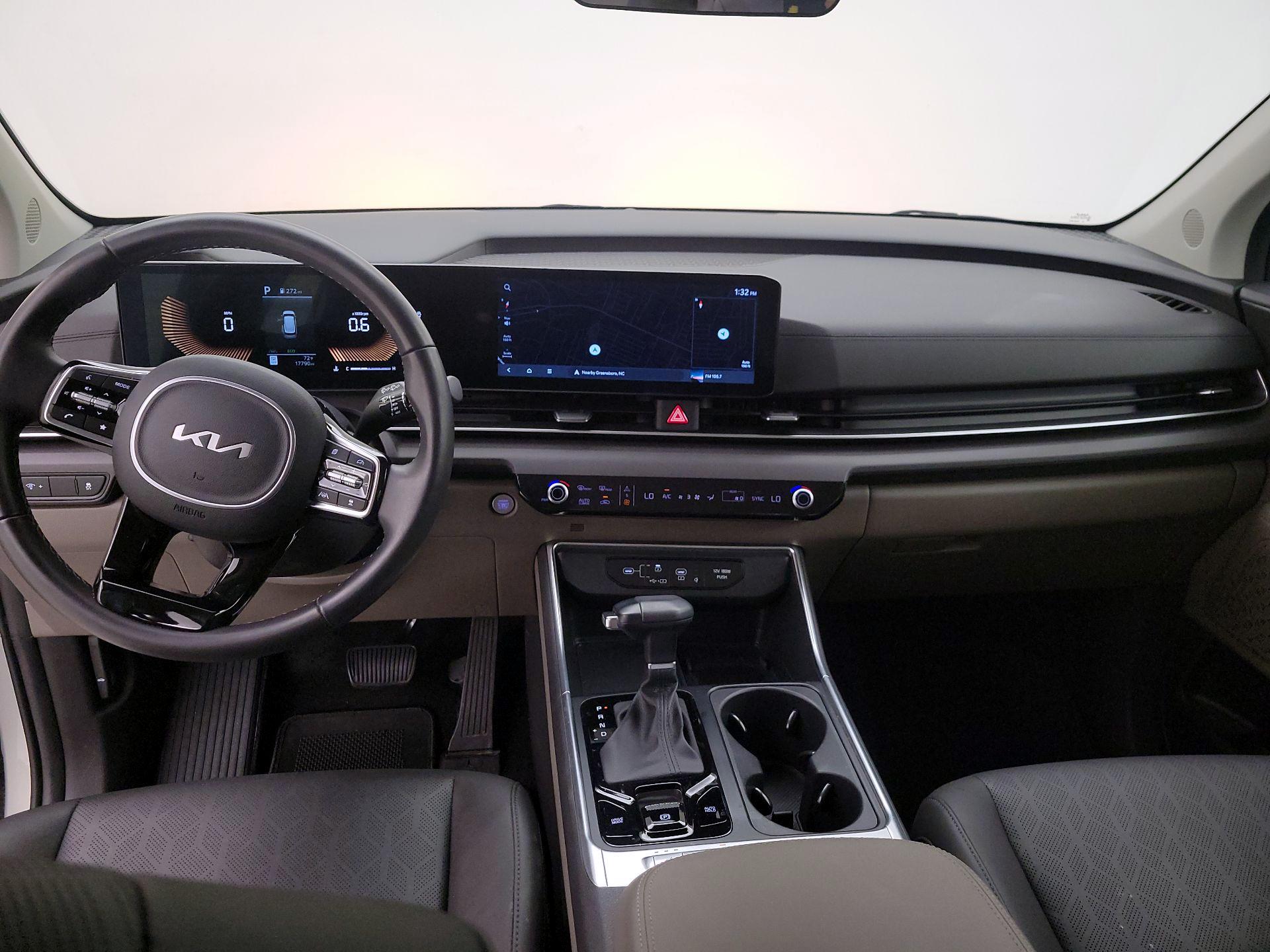 Thumbnail: 2025 Kia Carnival - 9