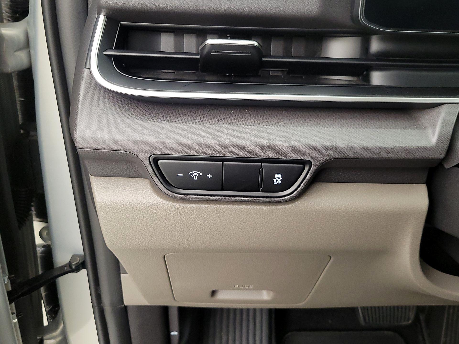 Thumbnail: 2025 Kia Carnival - 13