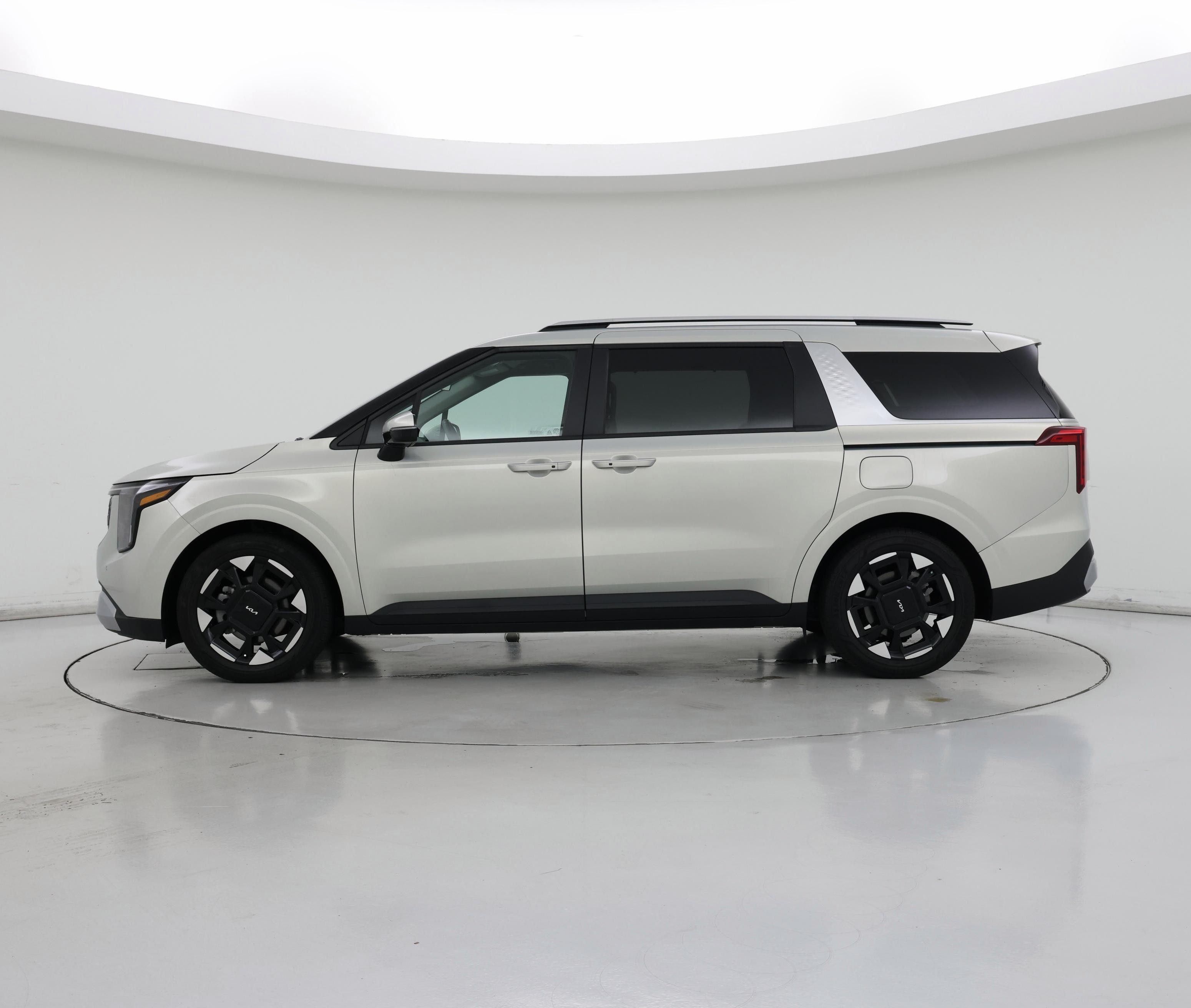 Thumbnail: 2025 Kia Carnival - 3