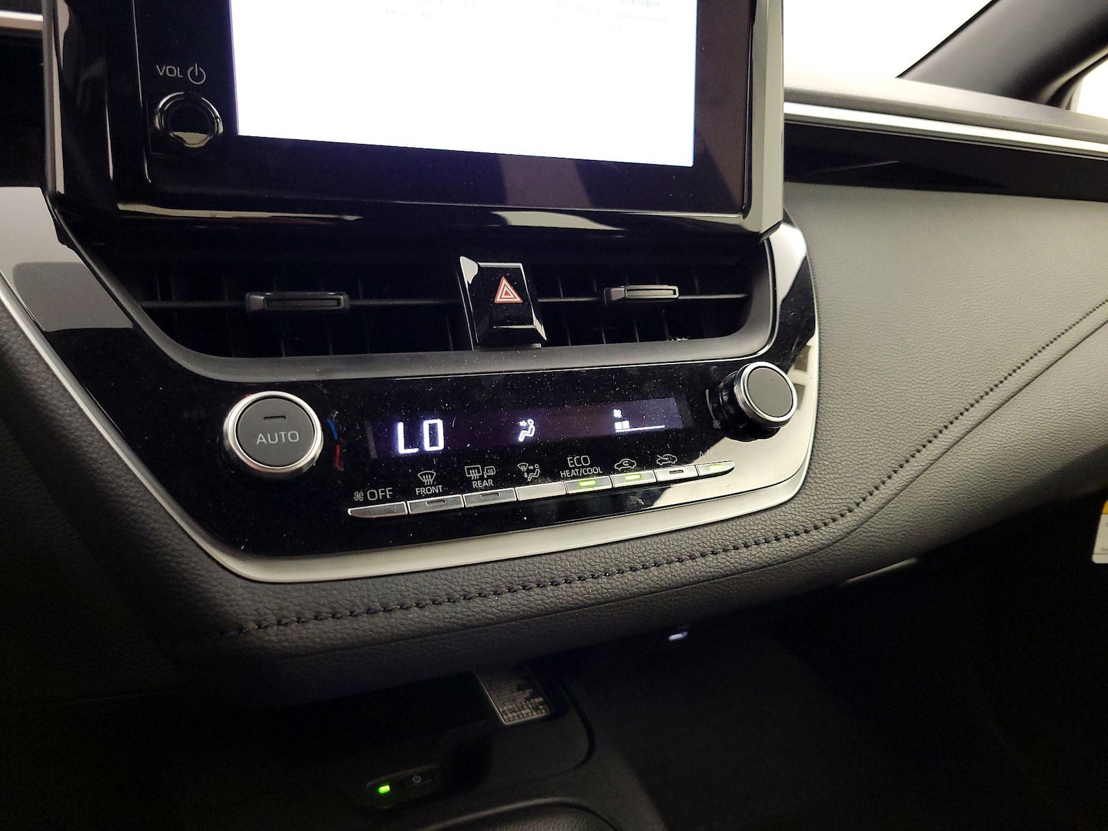 2024 Toyota Corolla SE - Photo 16