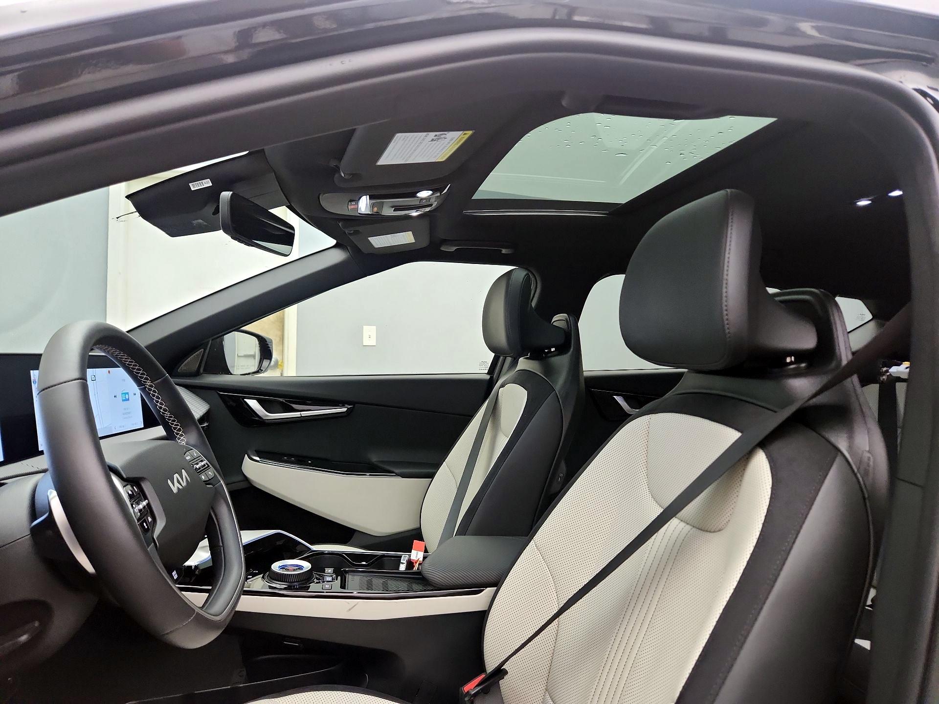 Thumbnail: 2024 Kia EV6 - 19