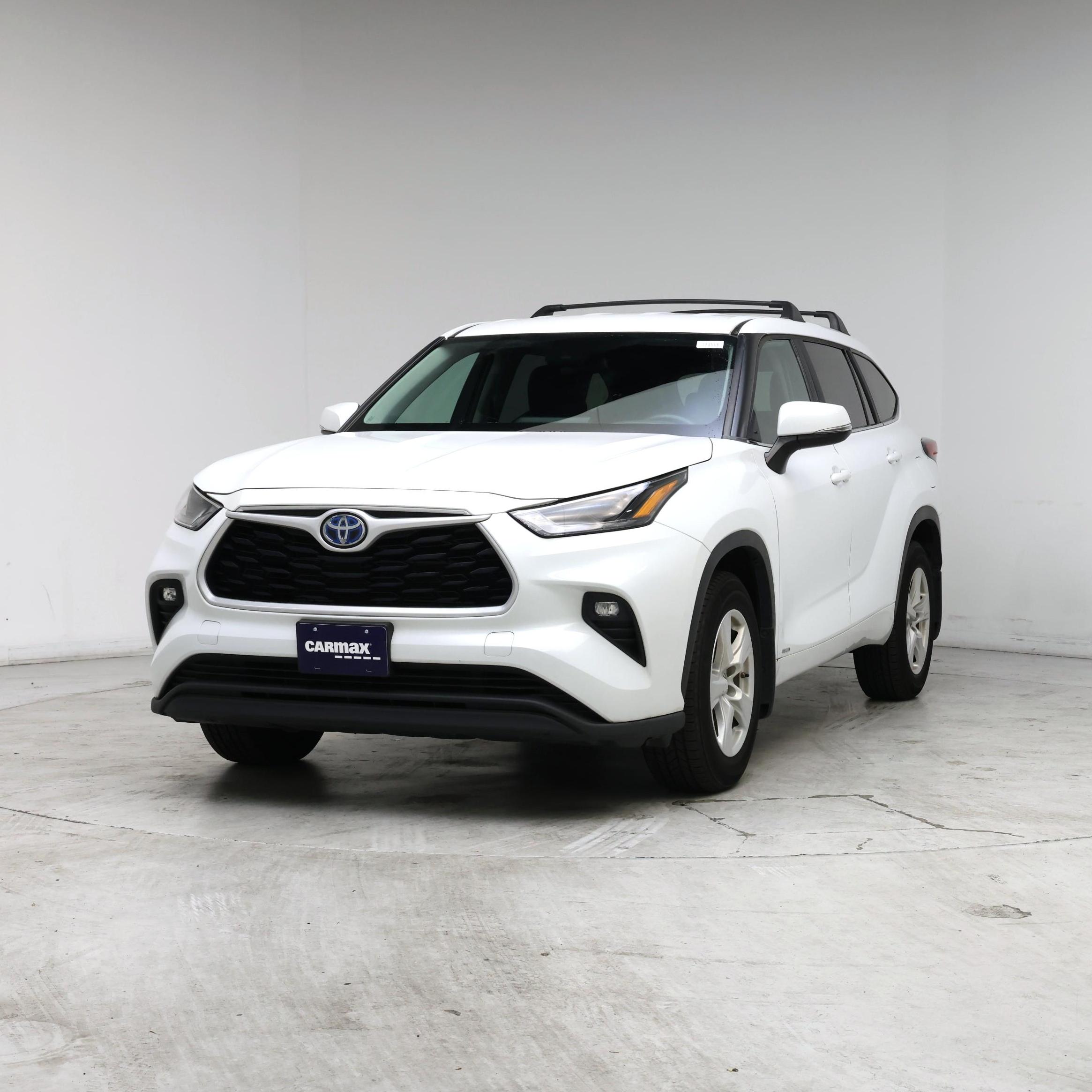 Thumbnail: 2023 Toyota Highlander - 4
