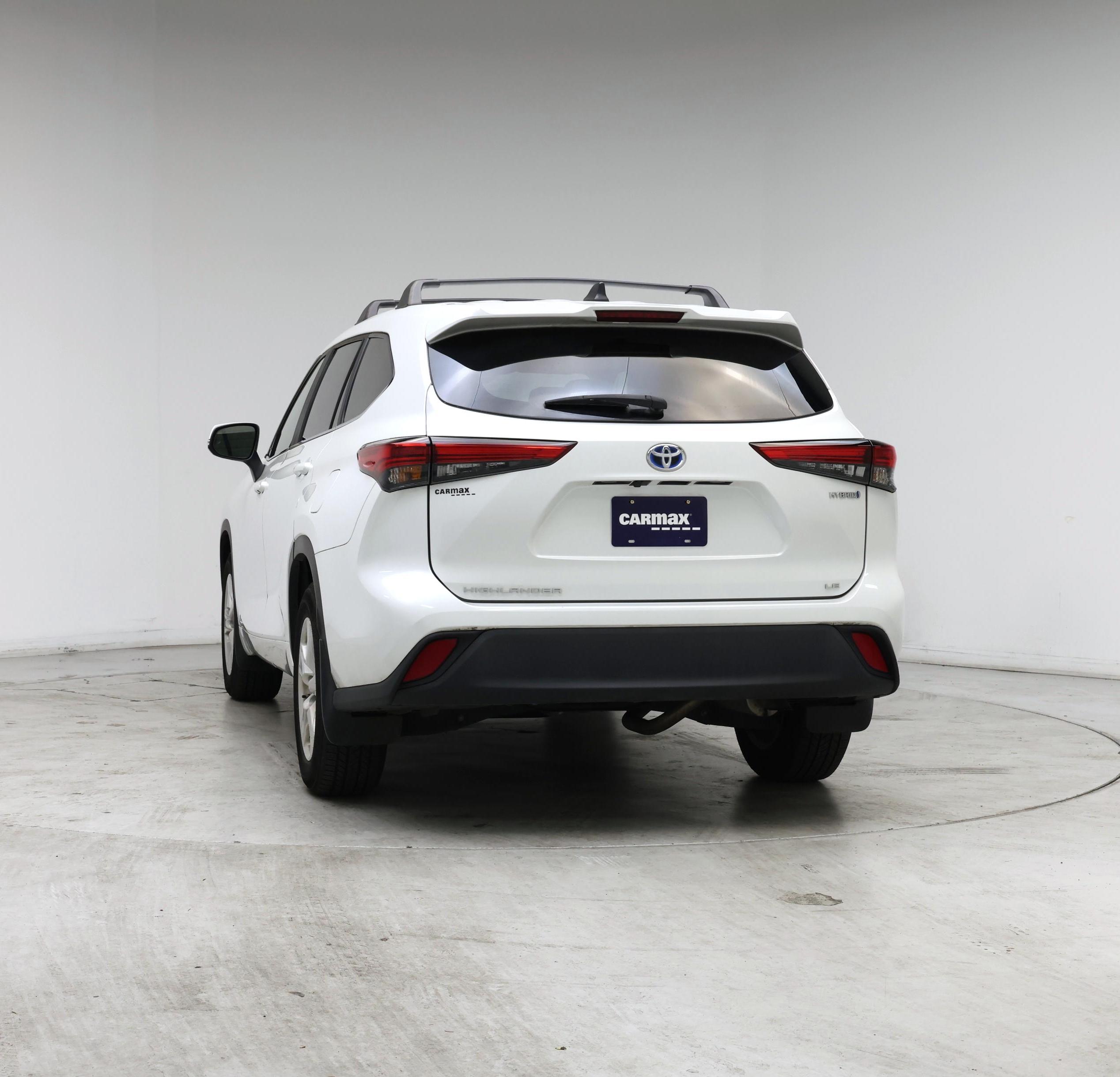 Thumbnail: 2023 Toyota Highlander - 6