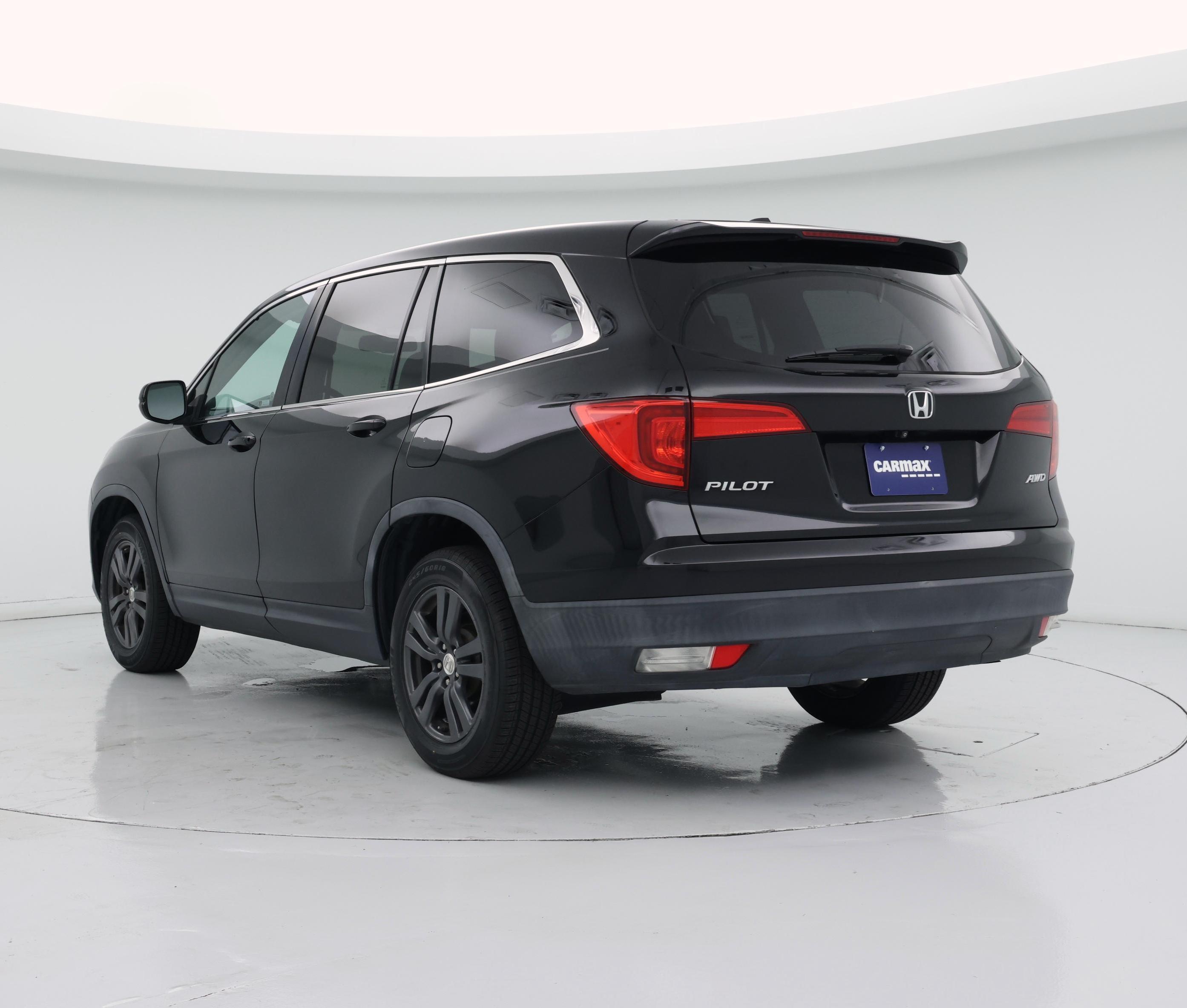 Thumbnail: 2018 Honda Pilot - 2