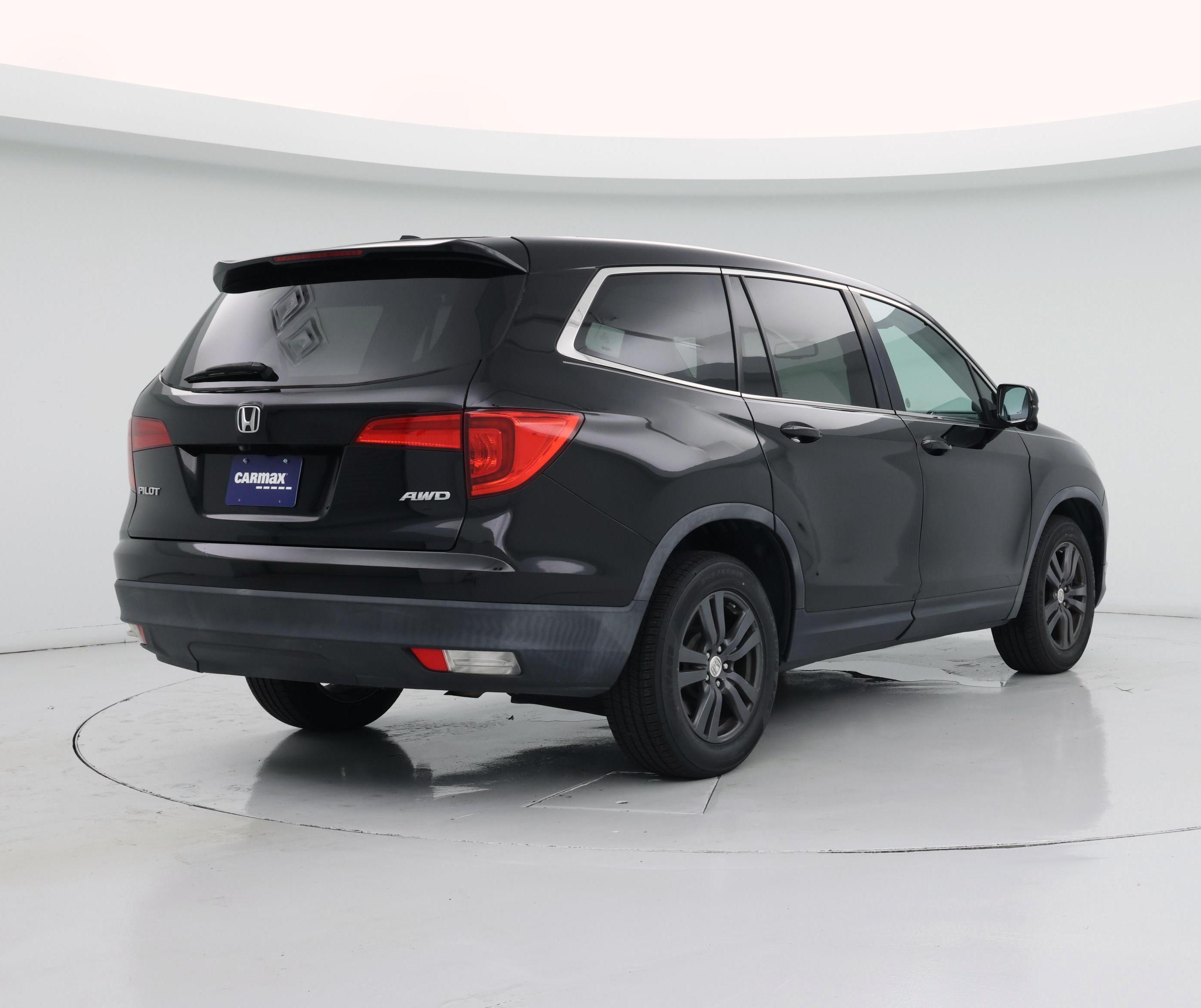 Thumbnail: 2018 Honda Pilot - 8