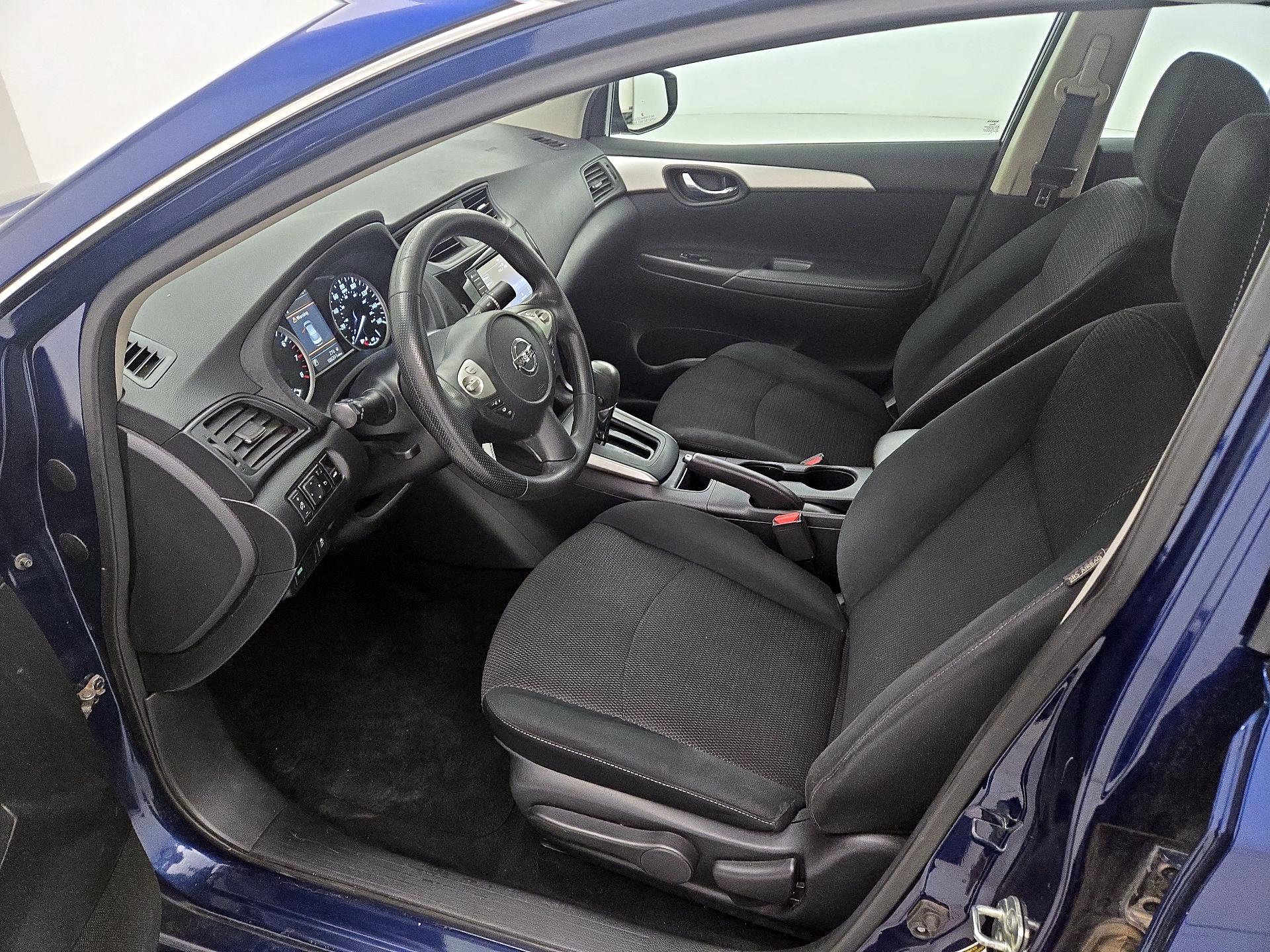 Thumbnail: 2019 Nissan Sentra - 11