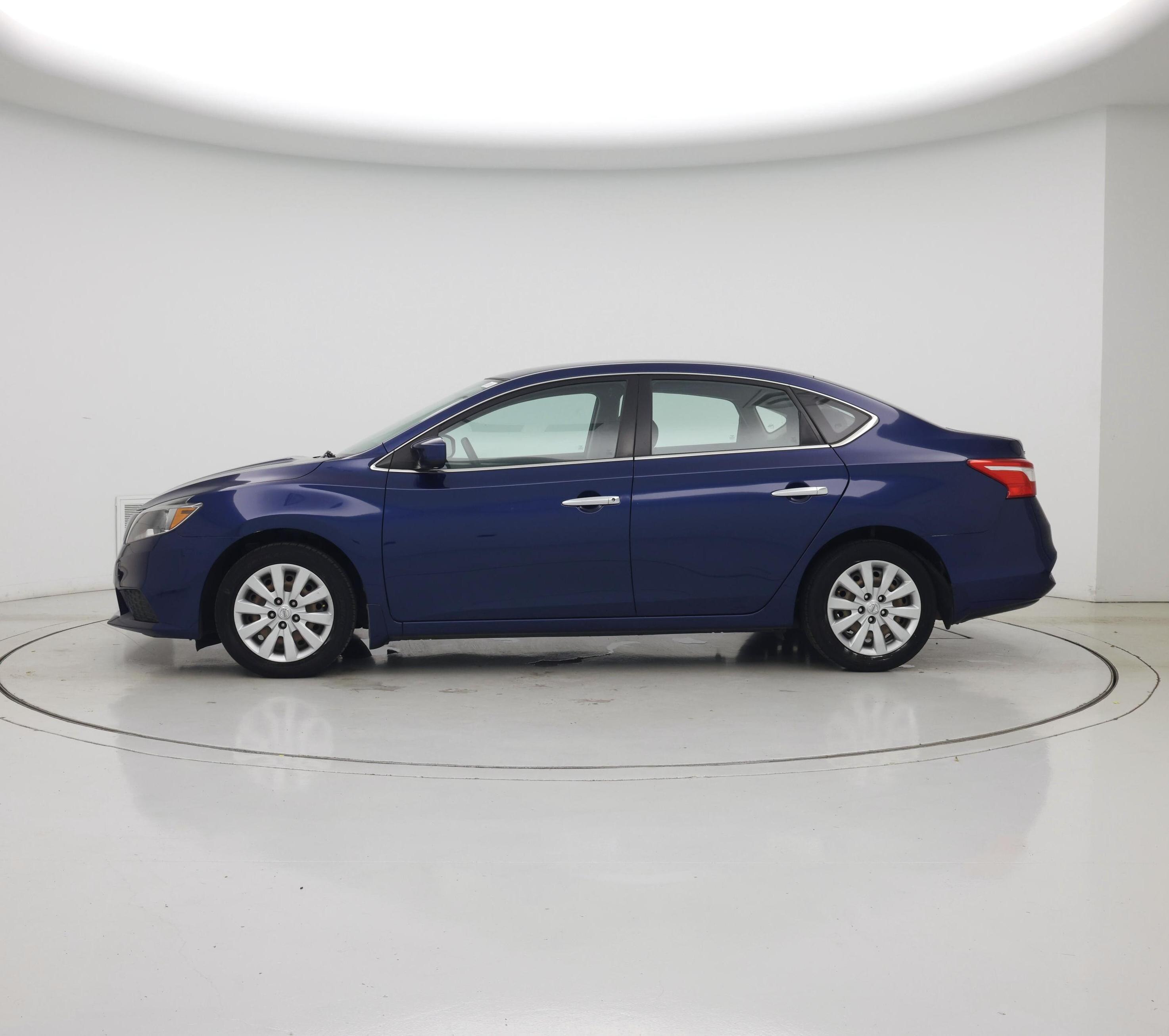 Thumbnail: 2019 Nissan Sentra - 3