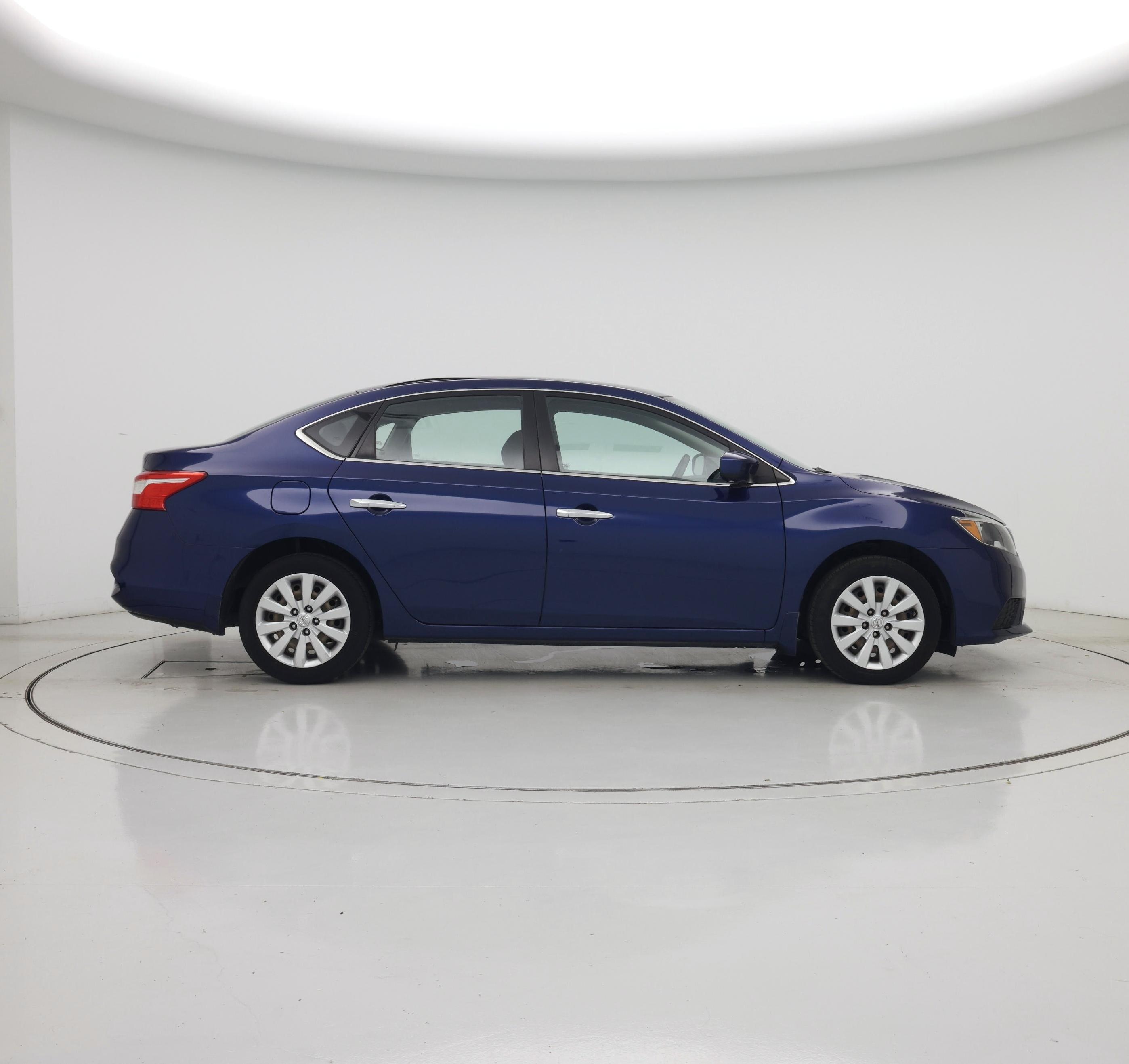 Thumbnail: 2019 Nissan Sentra - 7