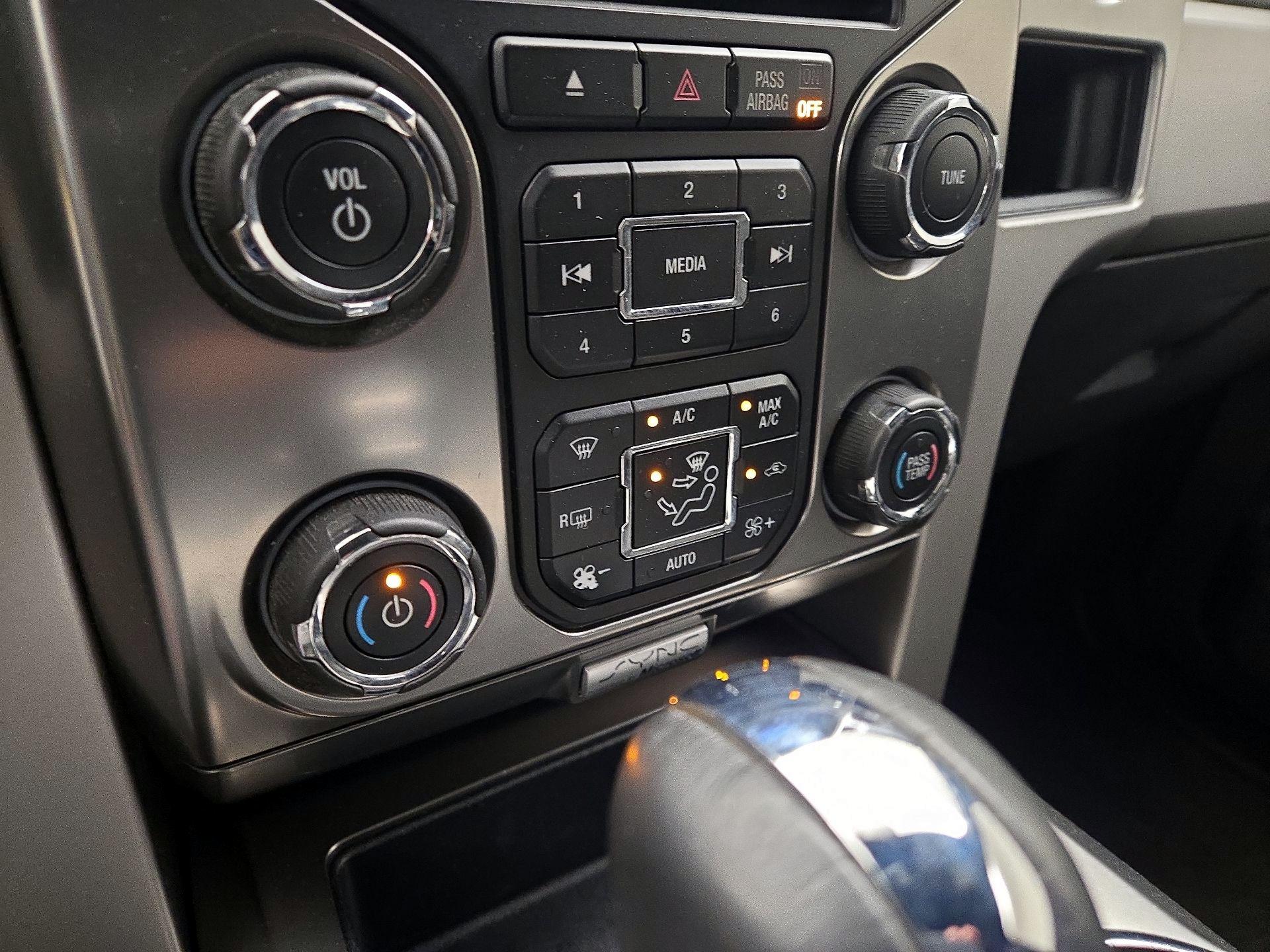 Thumbnail: 2014 Ford F-150 - 16
