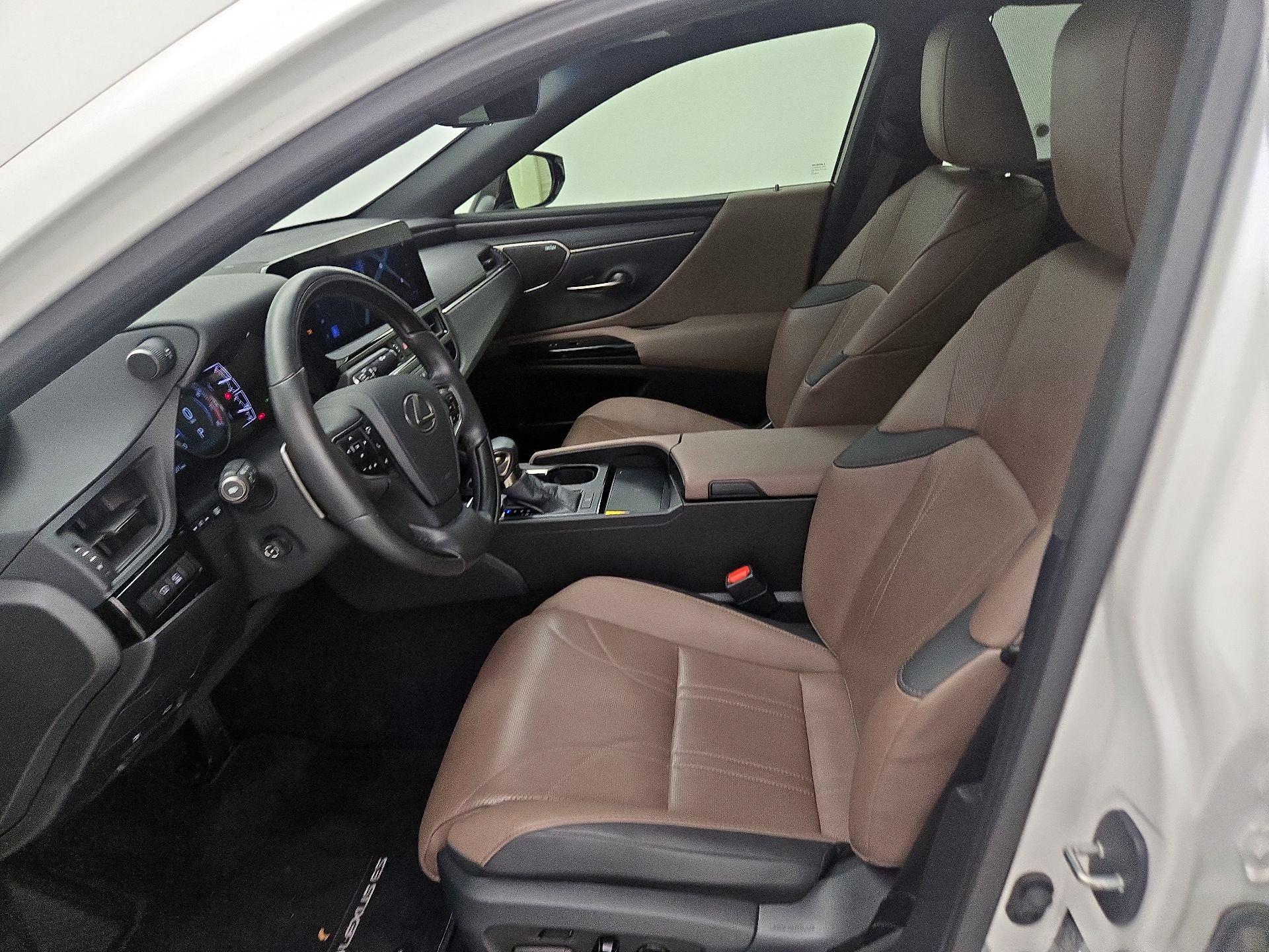 Thumbnail: 2024 Lexus ES - 11