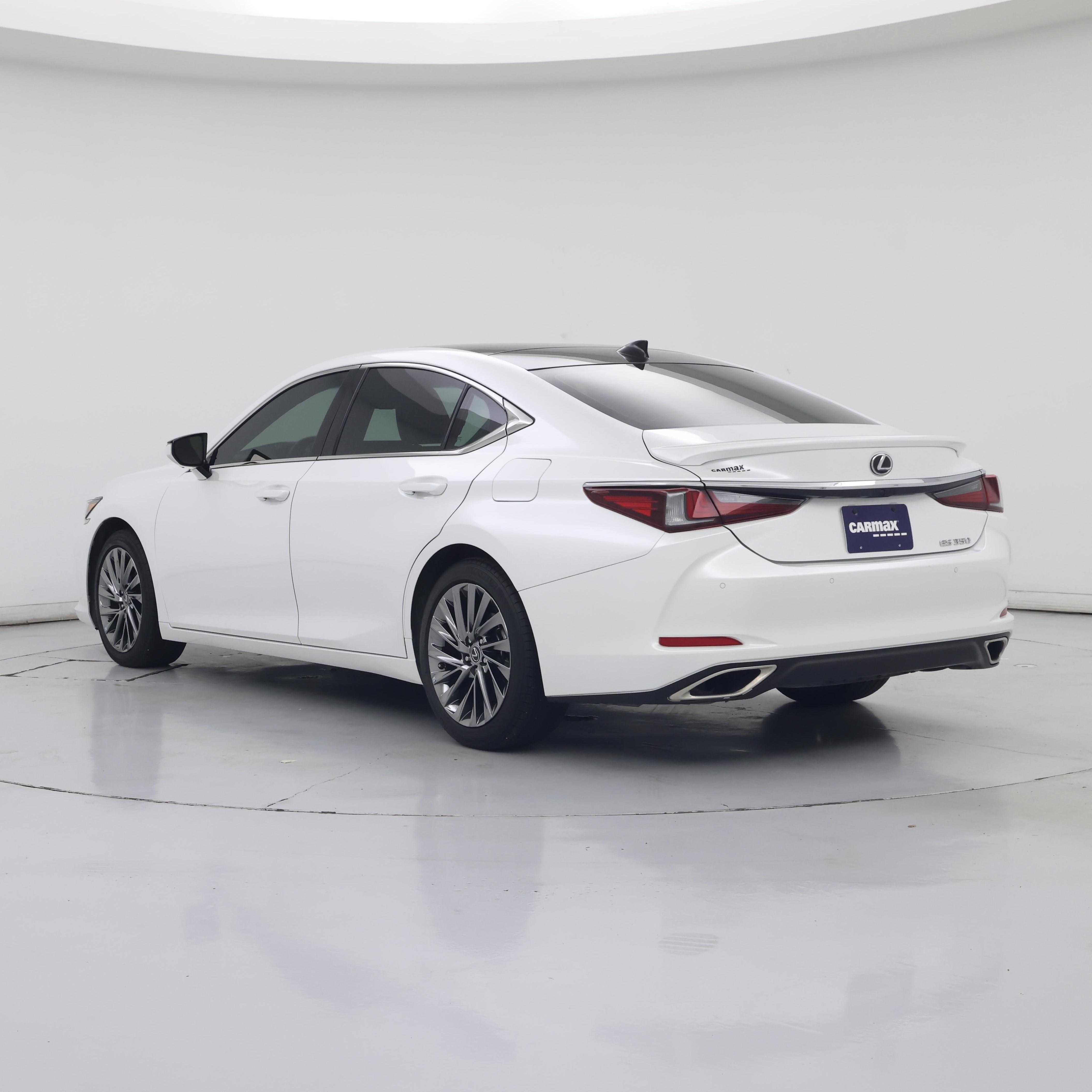 Thumbnail: 2024 Lexus ES - 2