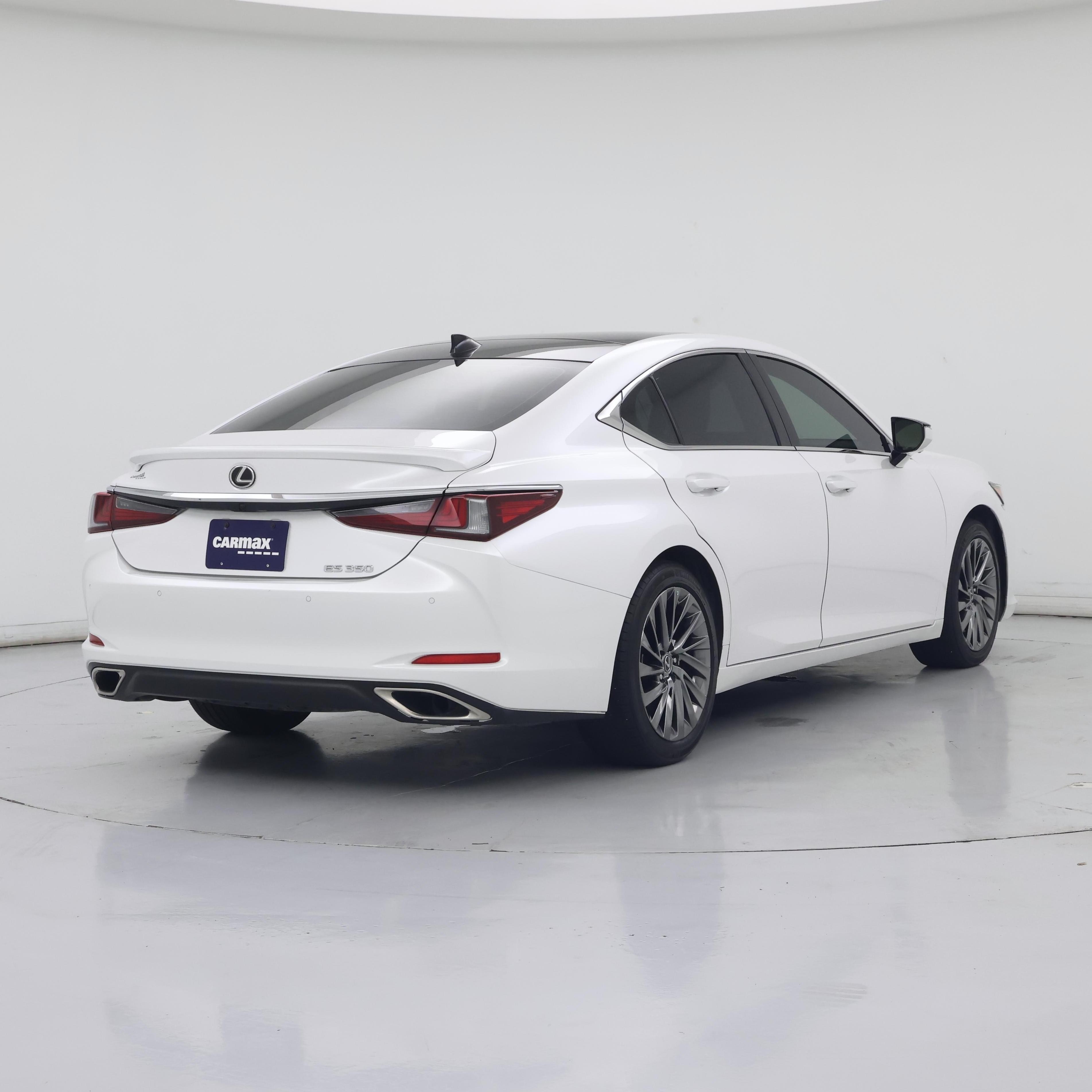 Thumbnail: 2024 Lexus ES - 8