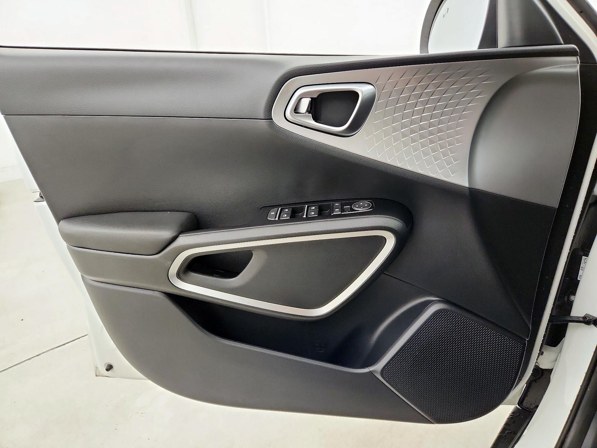 Thumbnail: 2025 Kia Soul - 12