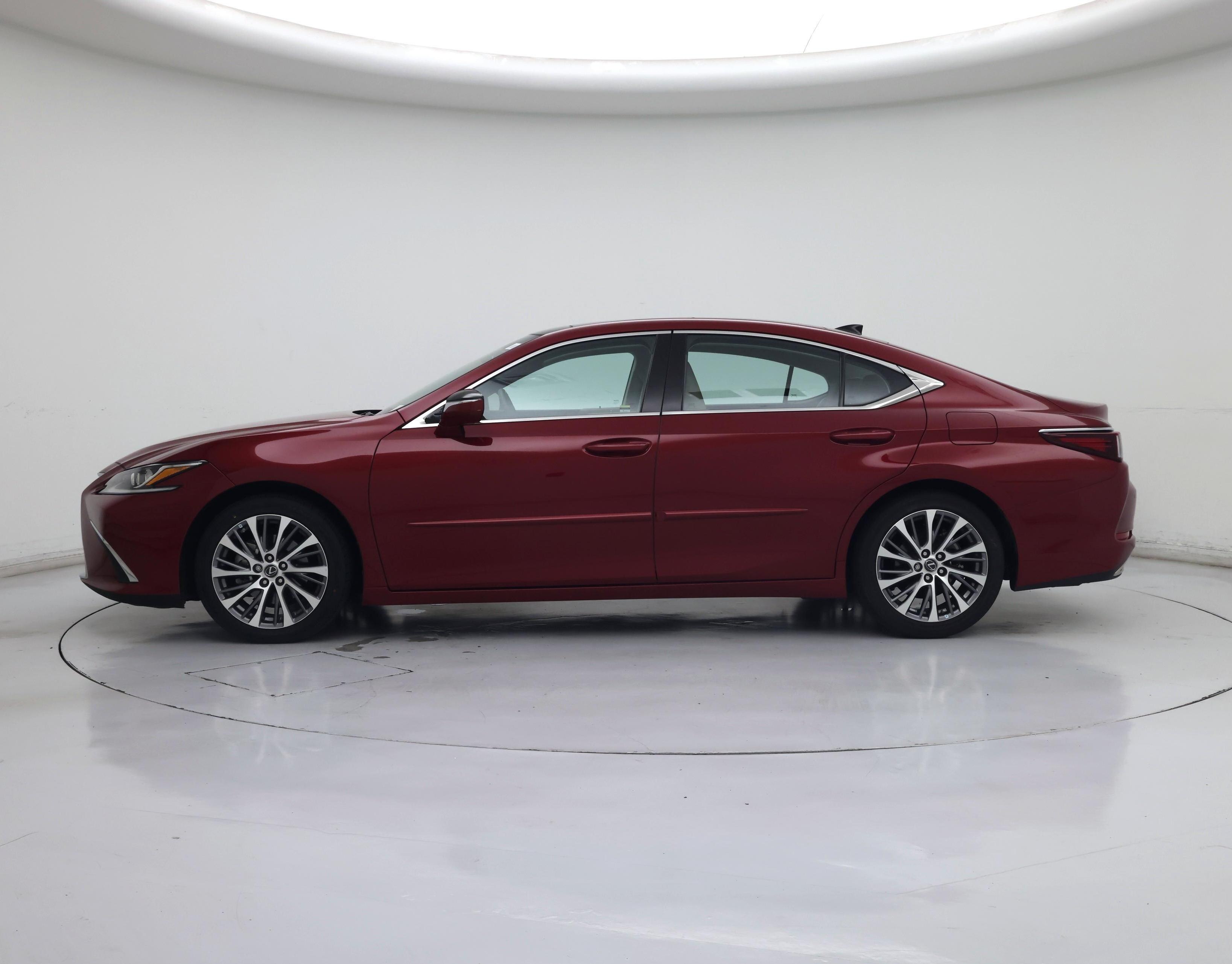 Thumbnail: 2019 Lexus ES - 3