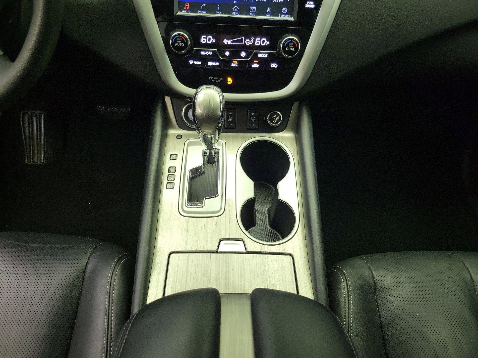 Thumbnail: 2016 Nissan Murano - 18