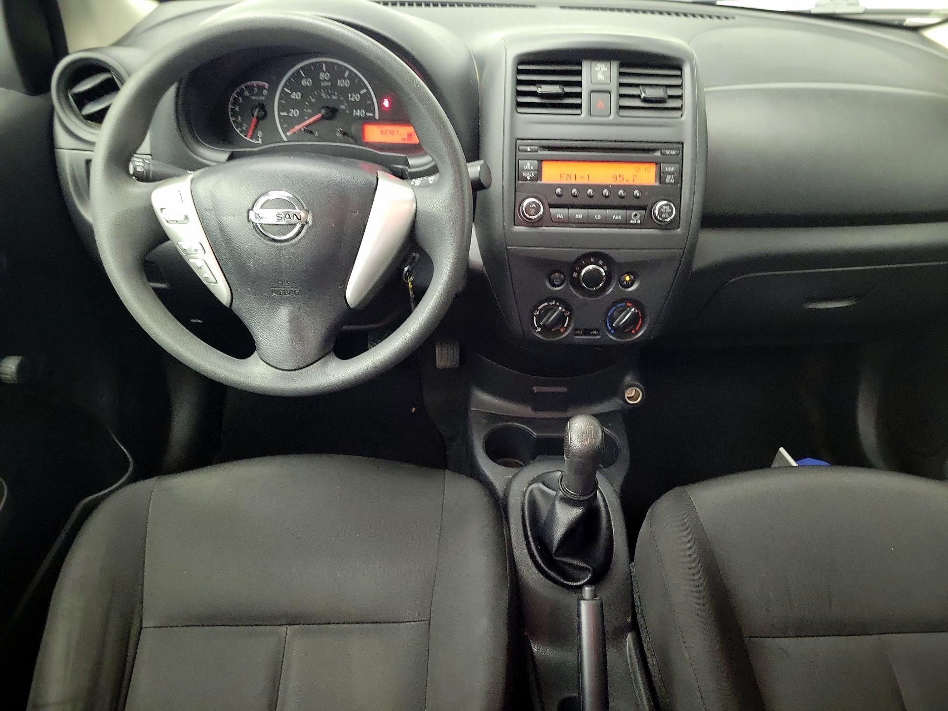 Thumbnail: 2017 Nissan Versa - 9