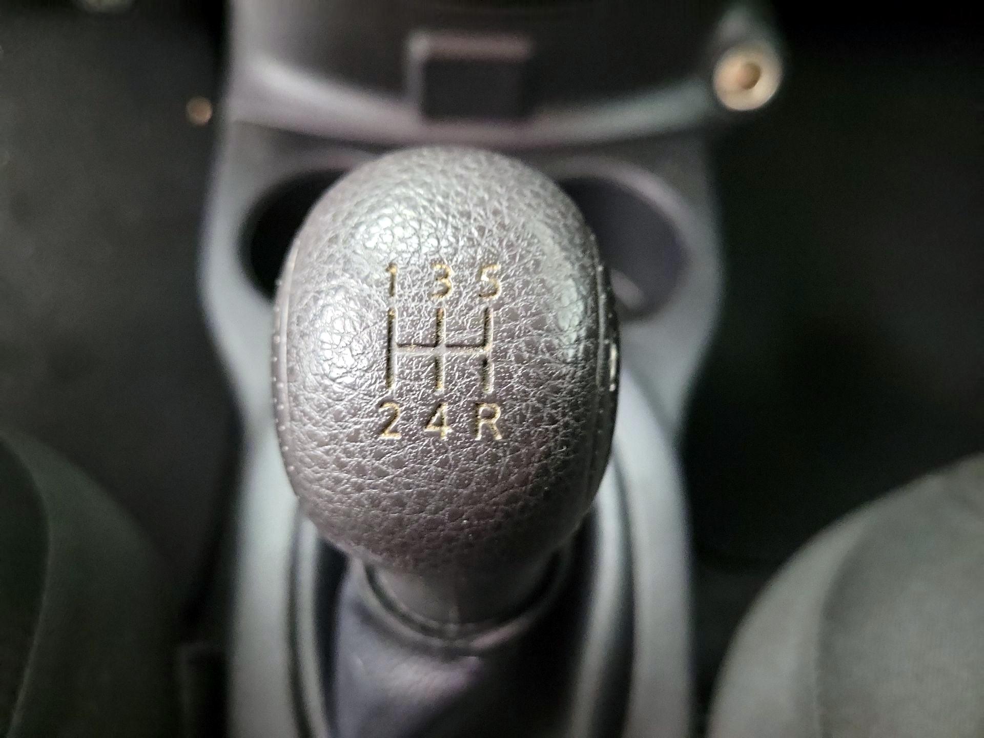 Thumbnail: 2017 Nissan Versa - 16