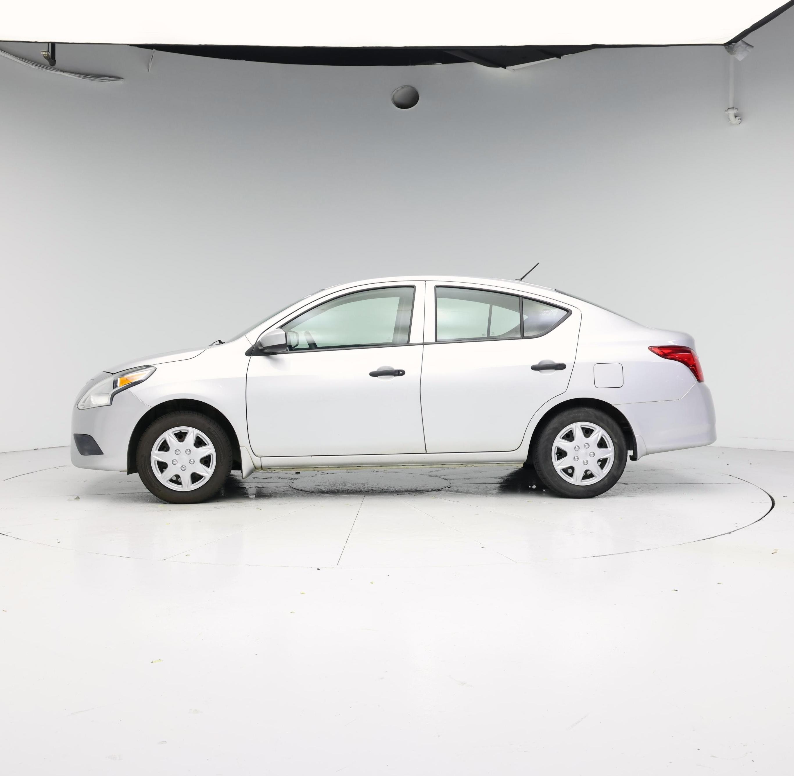 Thumbnail: 2017 Nissan Versa - 3