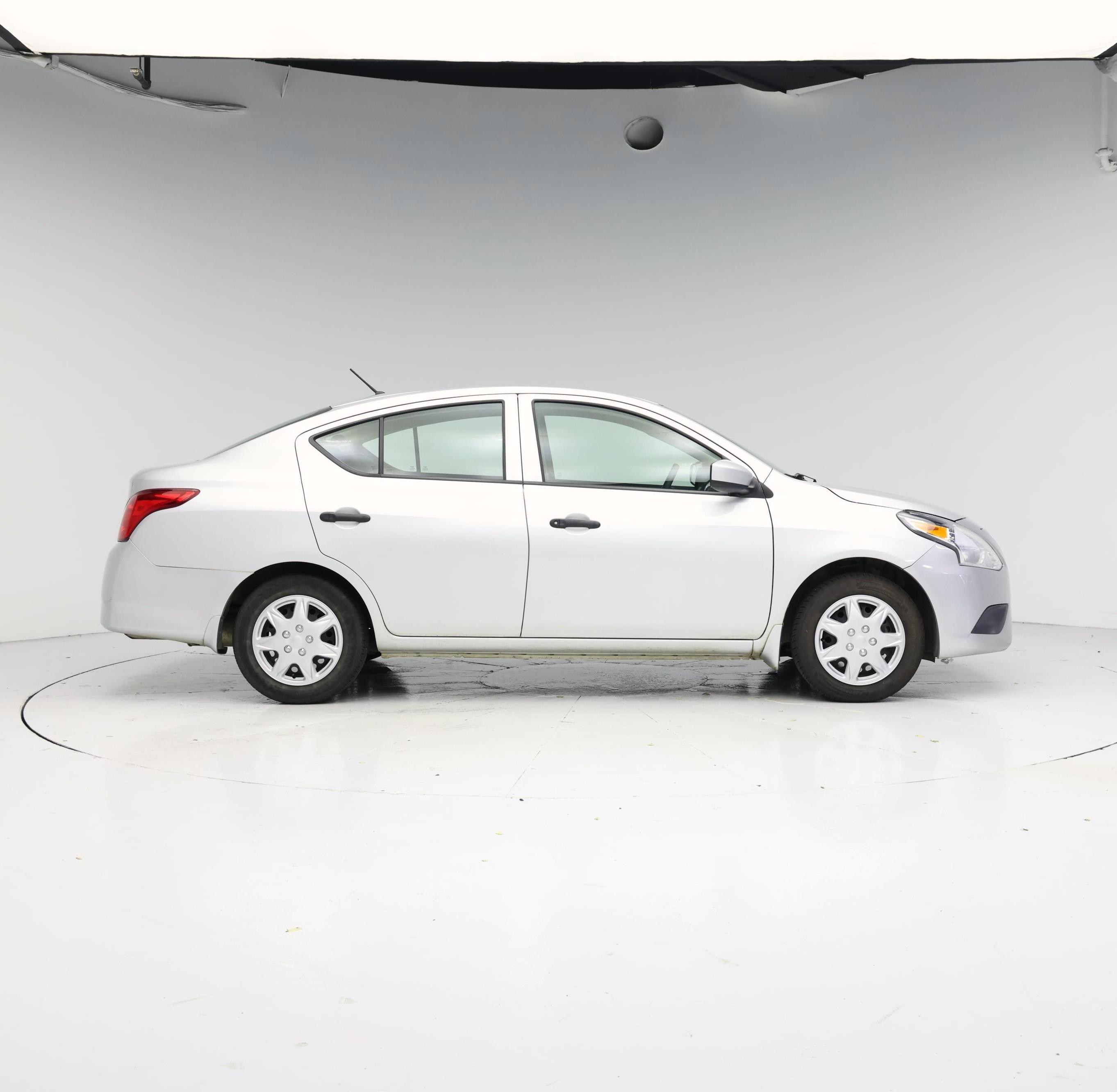 Thumbnail: 2017 Nissan Versa - 7
