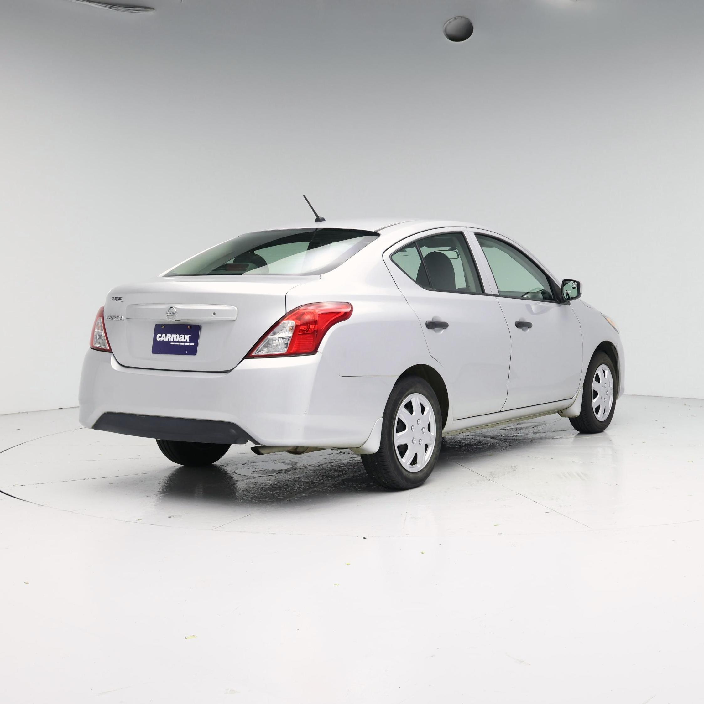 Thumbnail: 2017 Nissan Versa - 8