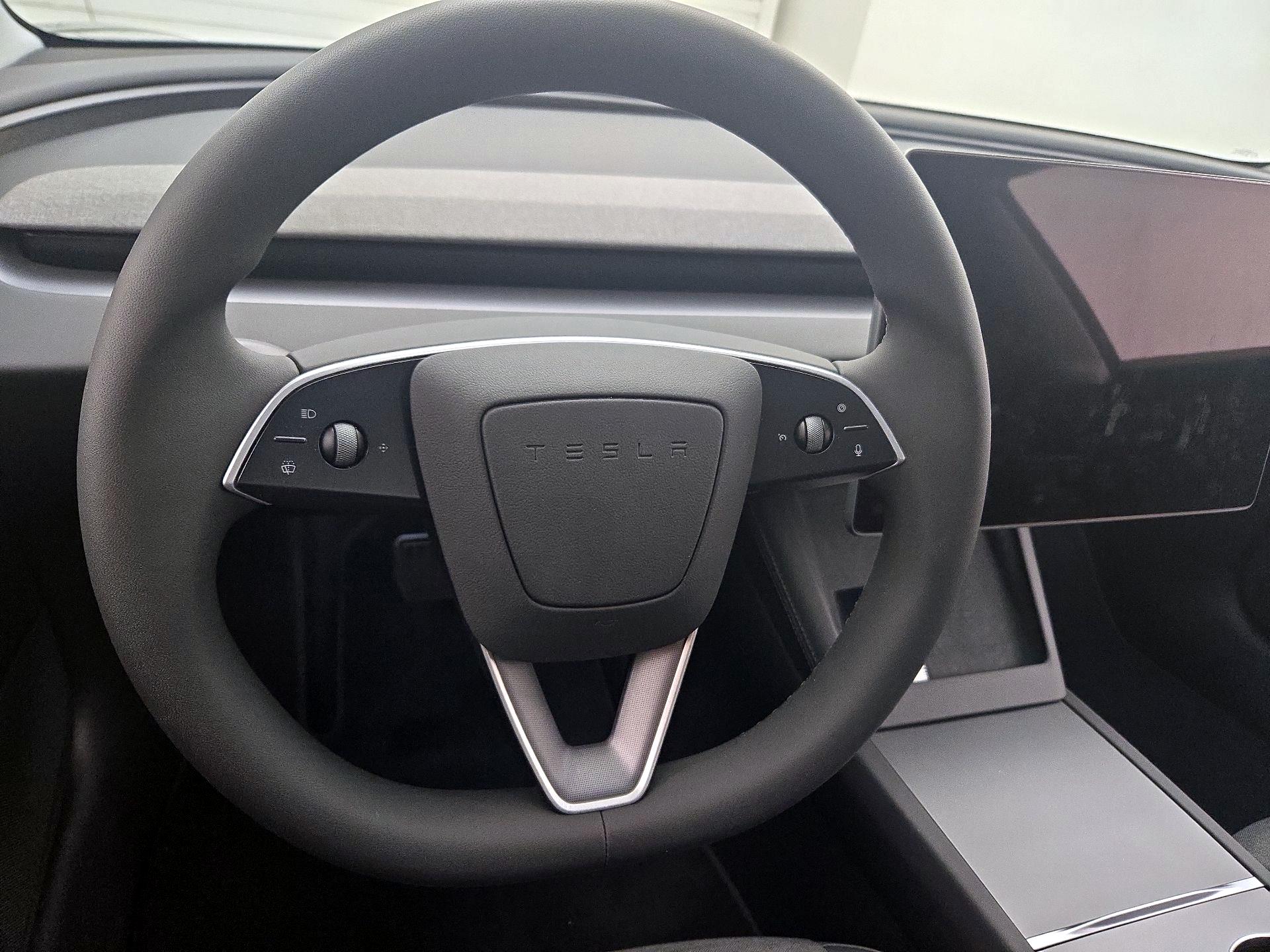 Thumbnail: 2026 Tesla Model 3 - 10