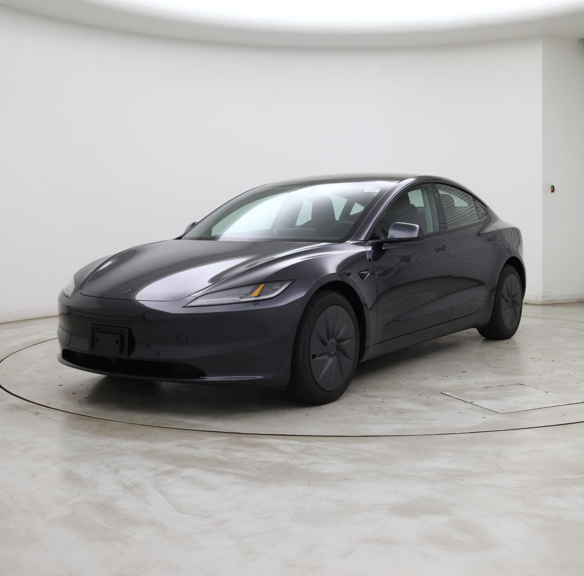 Thumbnail: 2026 Tesla Model 3 - 4