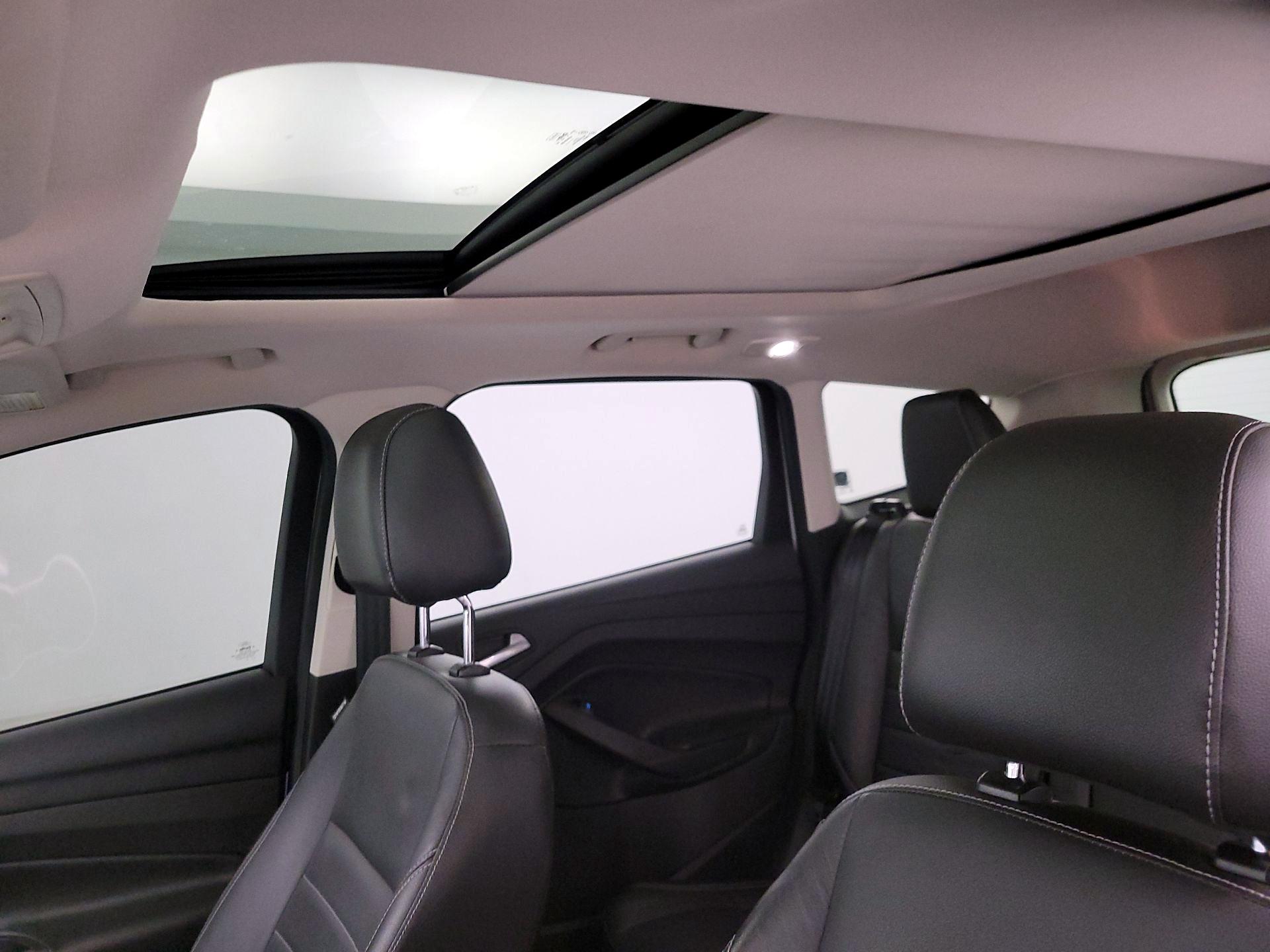 Thumbnail: 2015 Ford Escape - 19