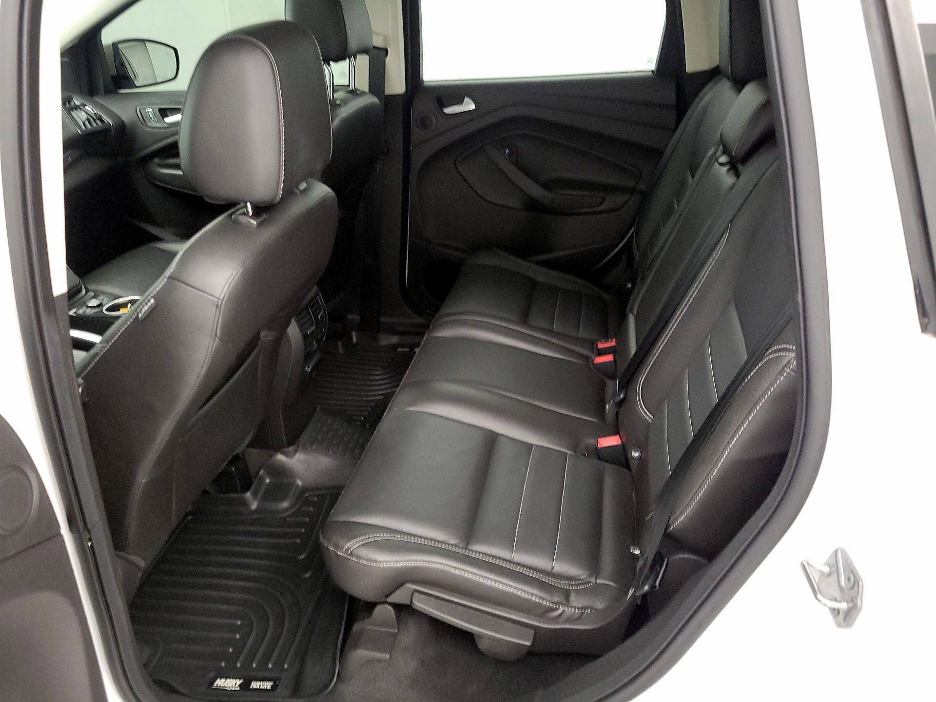 Thumbnail: 2015 Ford Escape - 20