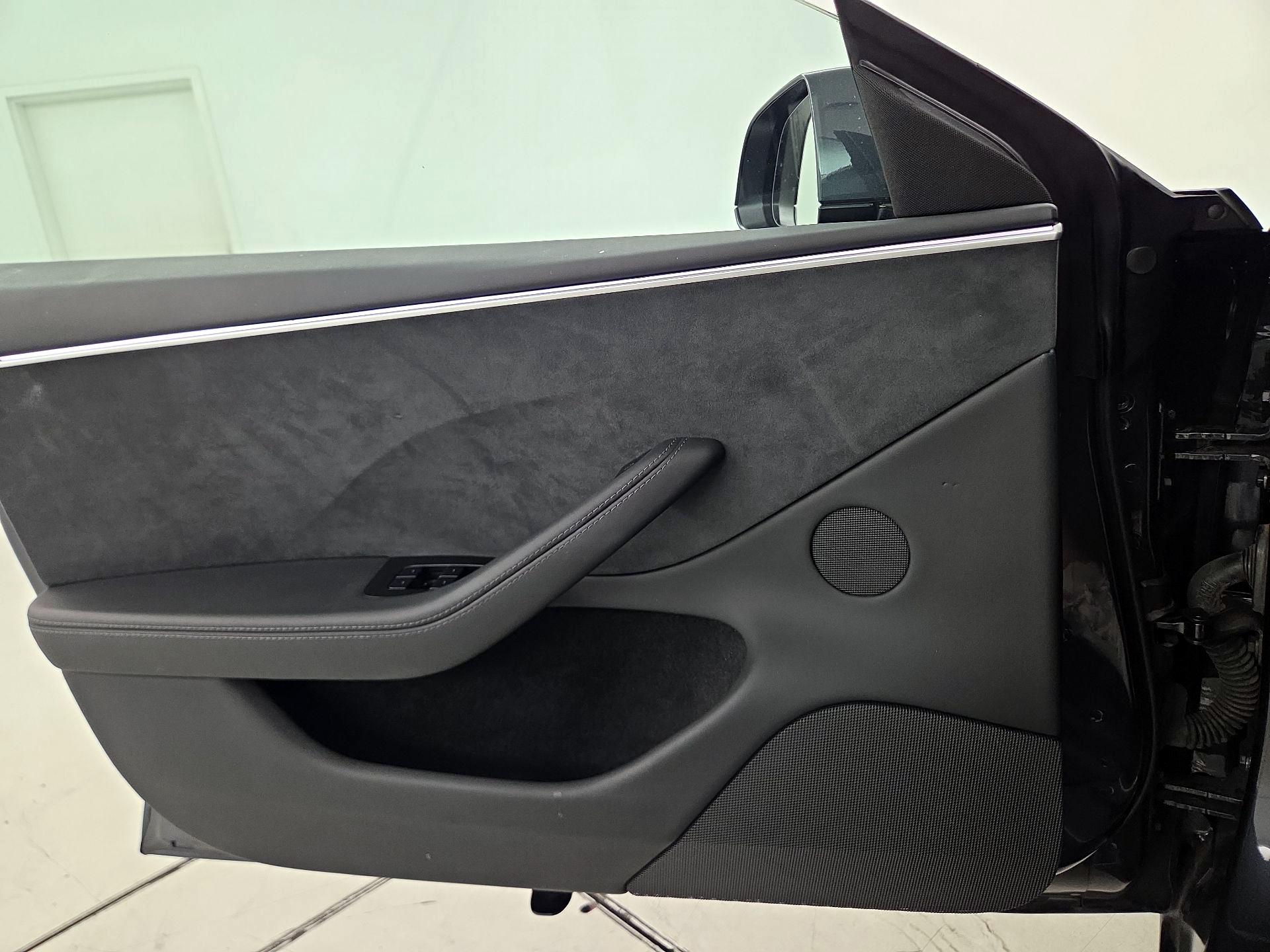 Thumbnail: 2024 Tesla Model 3 - 12