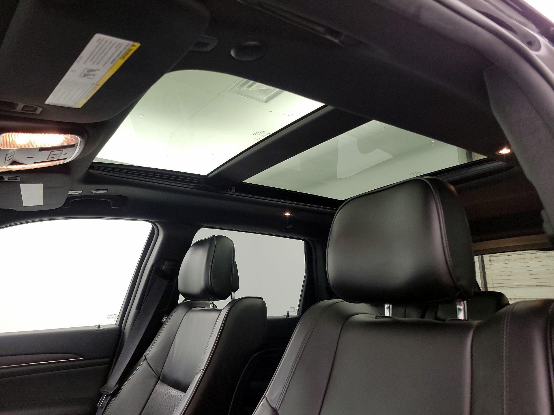 Thumbnail: 2018 Jeep Grand Cherokee - 20