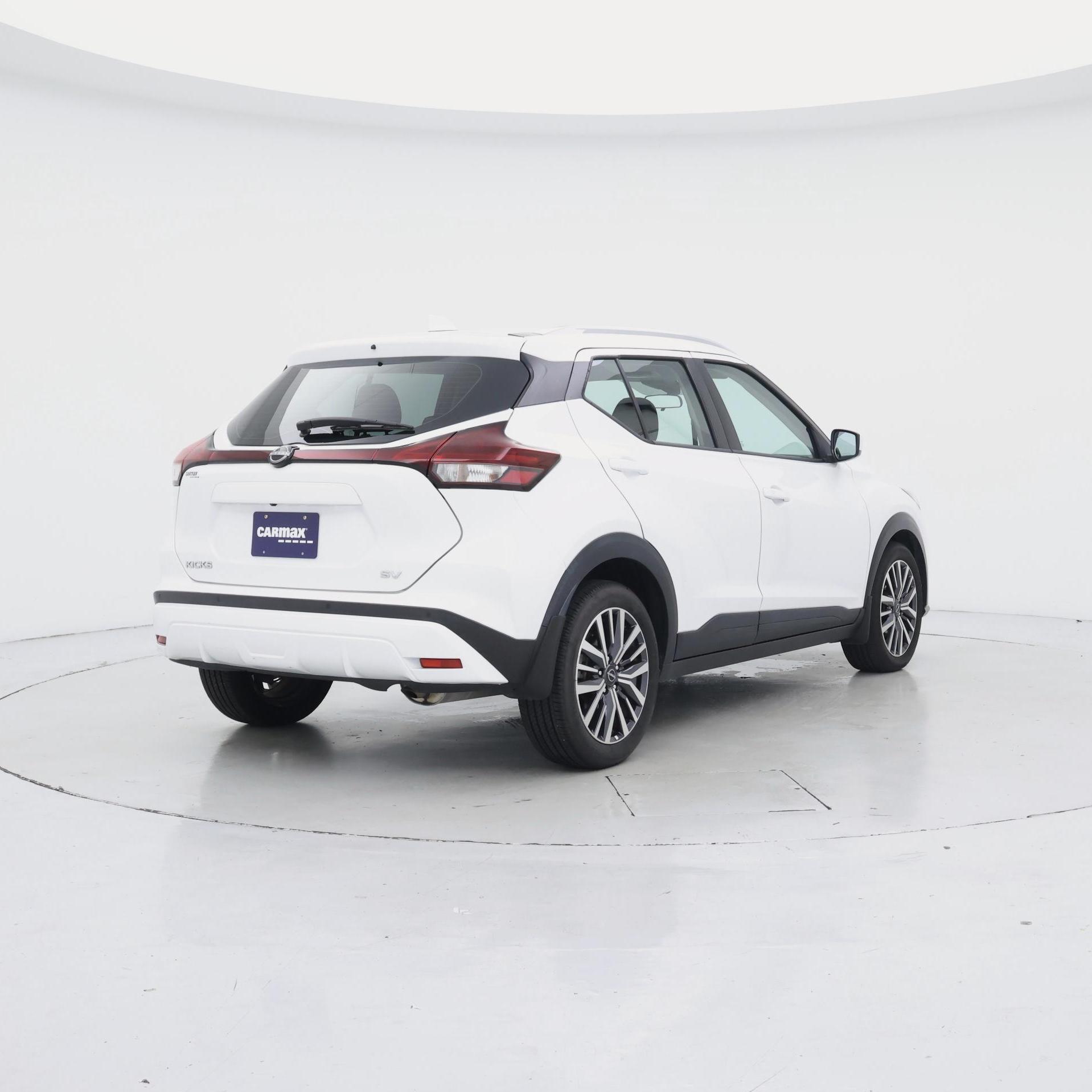 Thumbnail: 2022 Nissan Kicks - 8