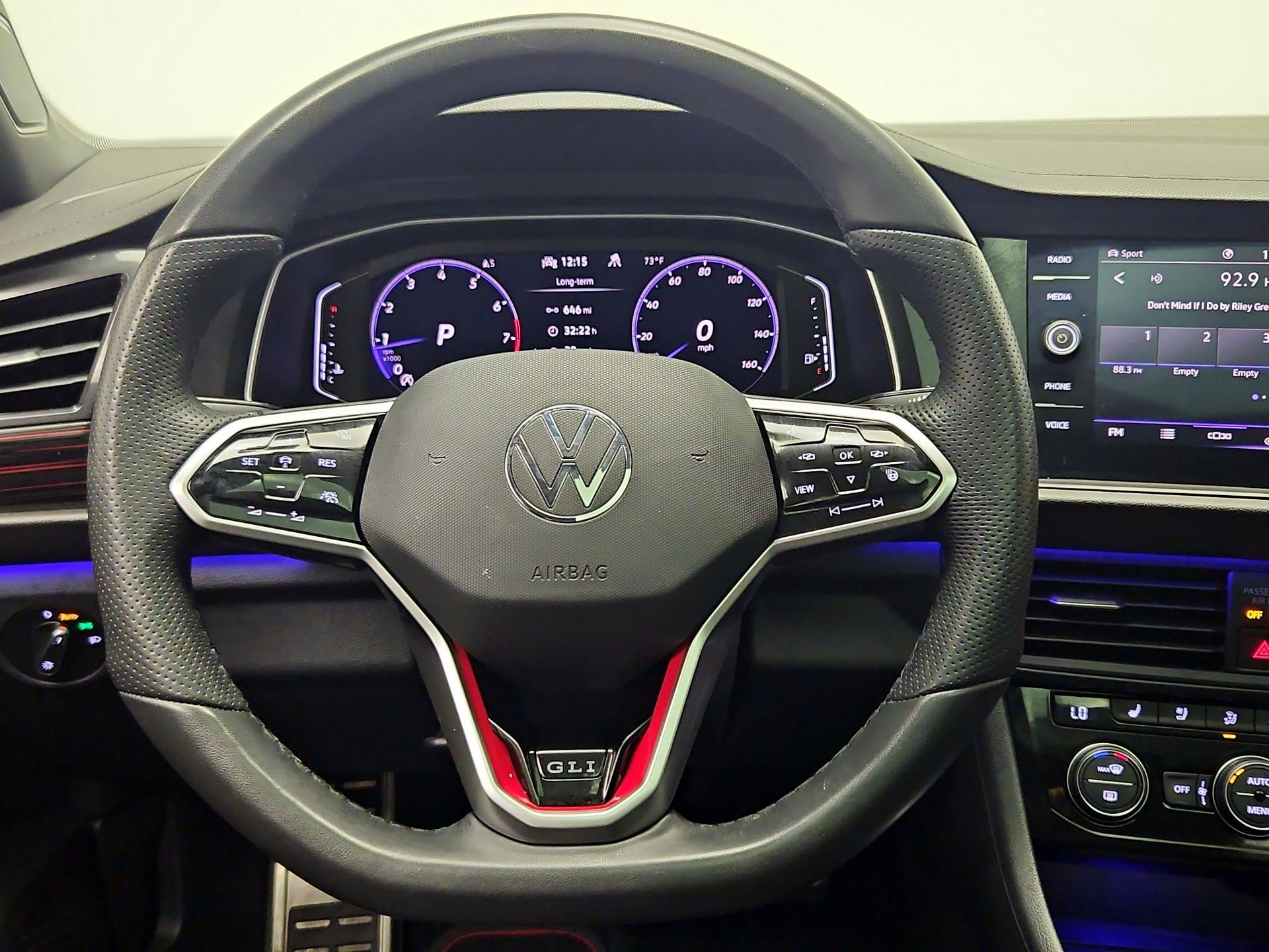 Thumbnail: 2024 Volkswagen Jetta - 10