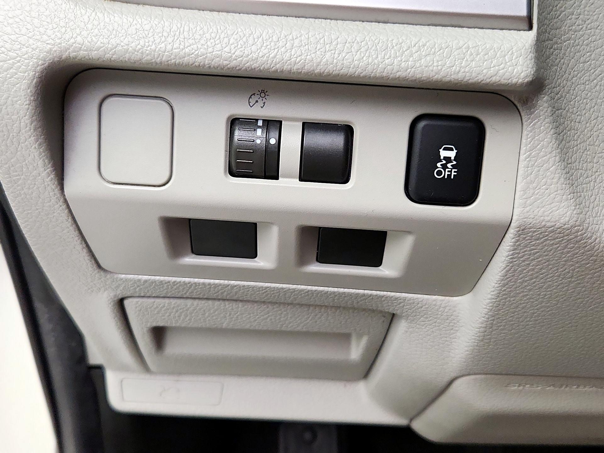 Thumbnail: 2014 Subaru Forester - 11
