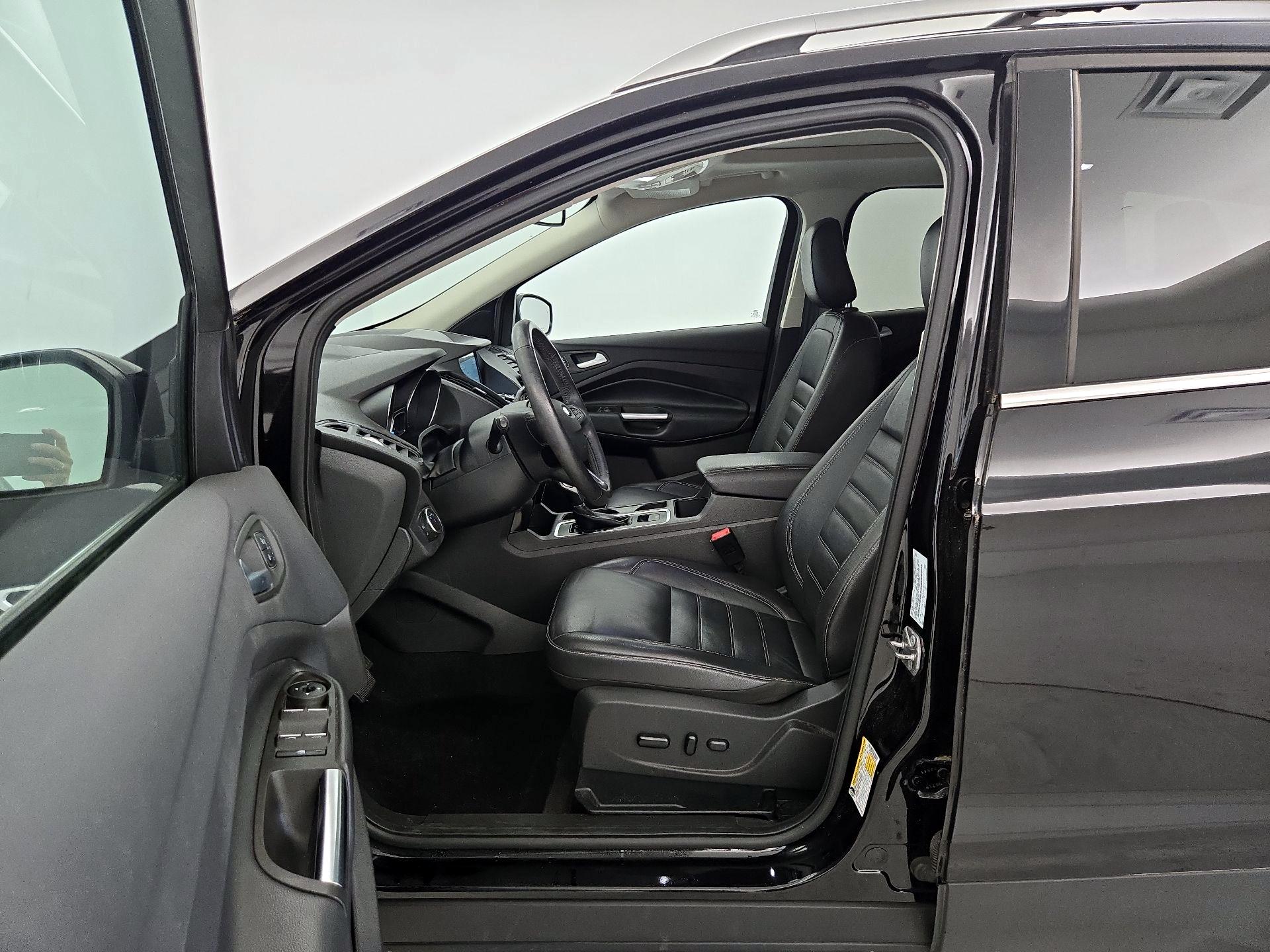Thumbnail: 2019 Ford Escape - 11