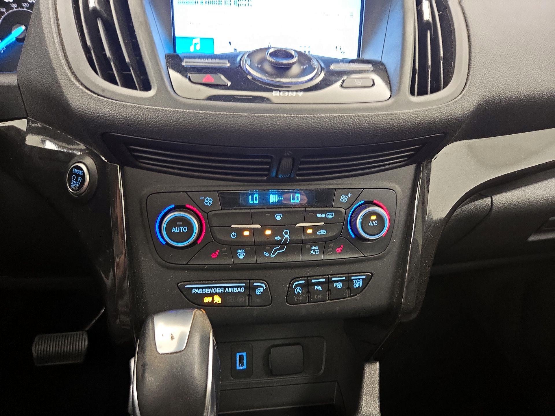 Thumbnail: 2019 Ford Escape - 17