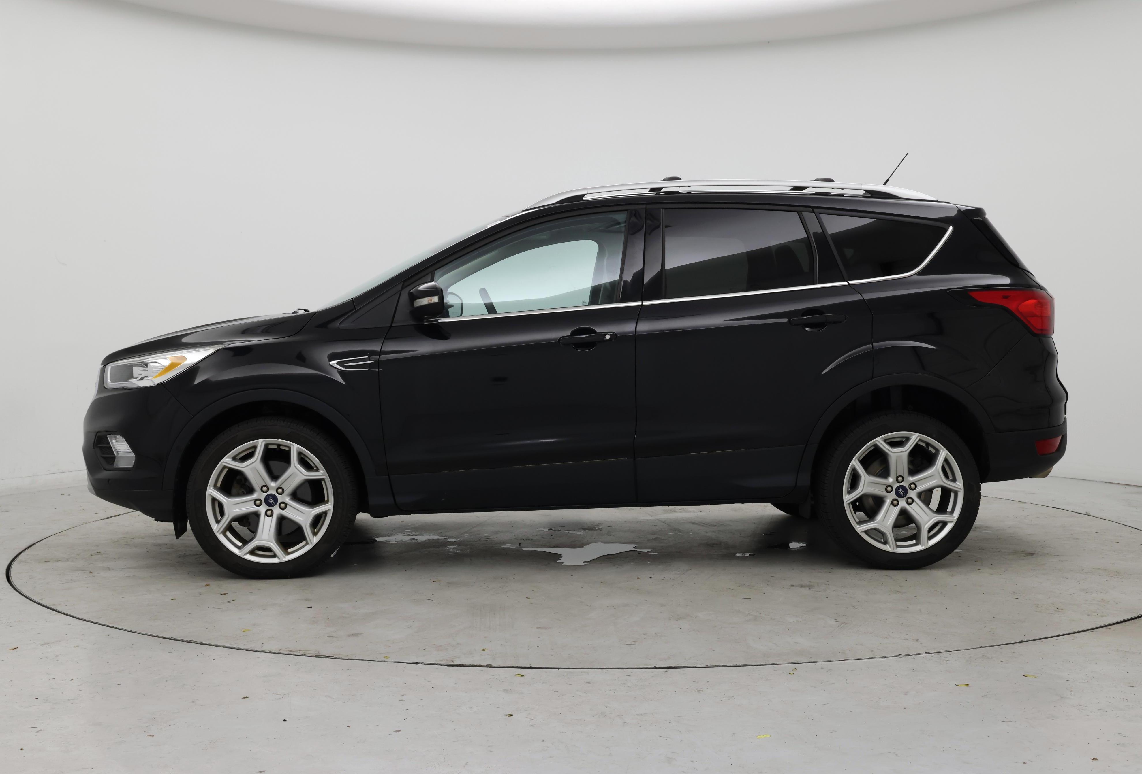Thumbnail: 2019 Ford Escape - 3