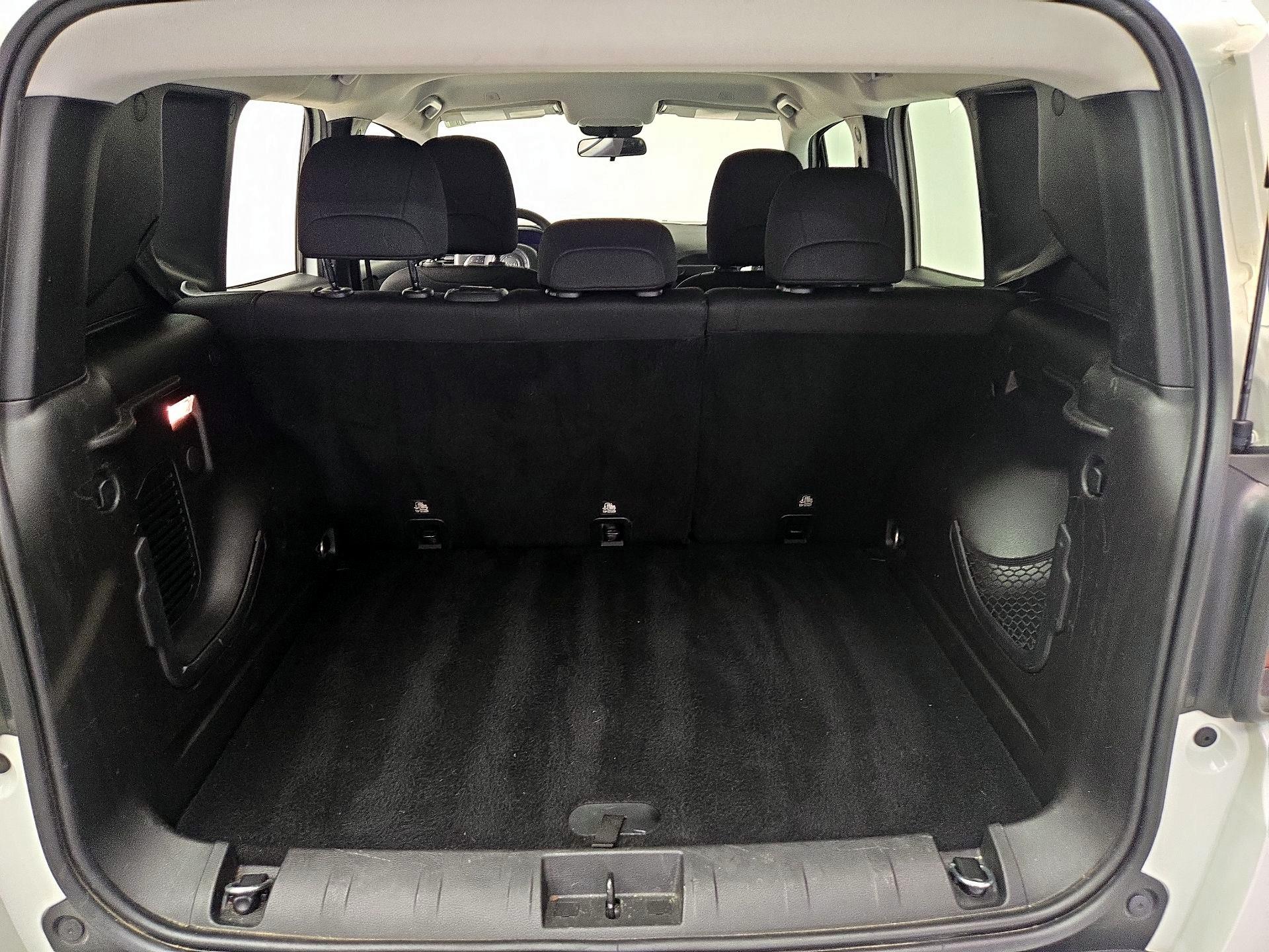 Thumbnail: 2018 Jeep Renegade - 20