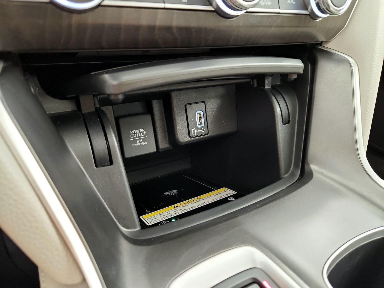 2020 Honda Accord Hybrid Touring - Photo 19