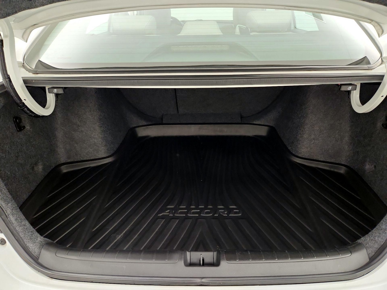 2020 Honda Accord Hybrid Touring - Photo 22