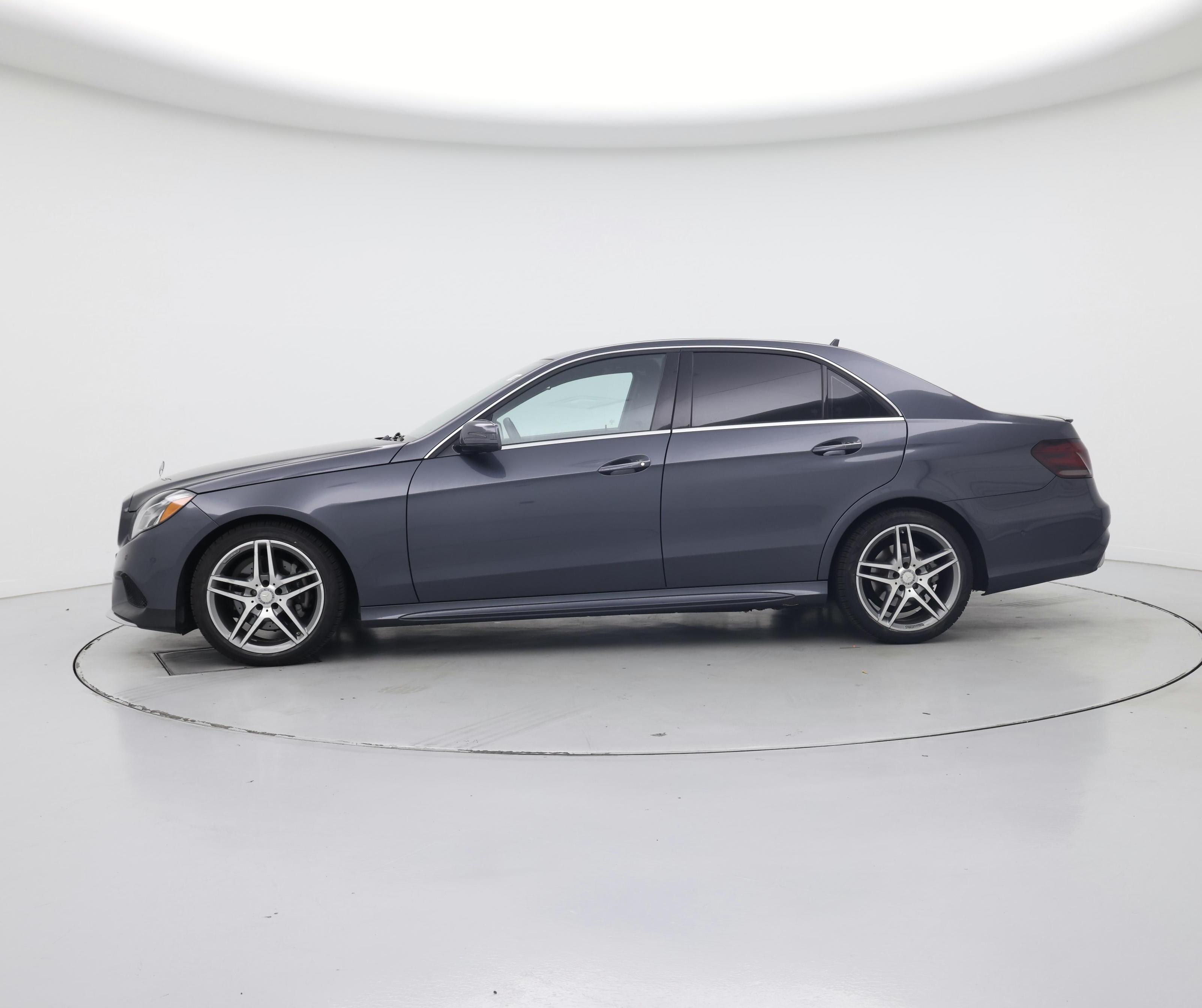 Thumbnail: 2016 Mercedes-Benz E-Class - 3